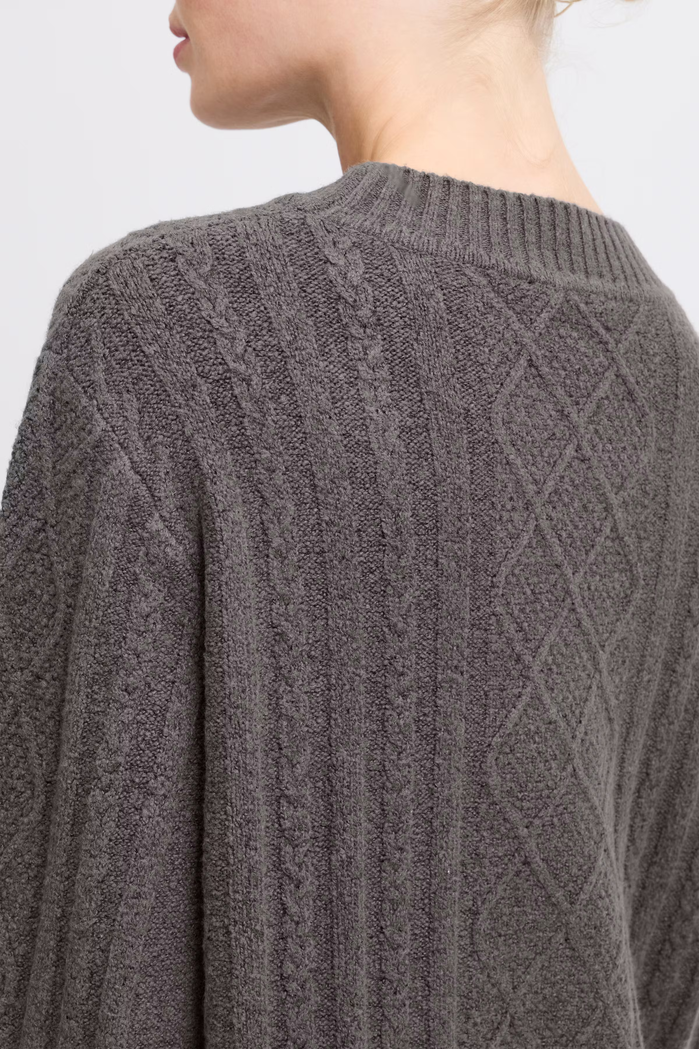 BYMEDI Kjole LOOKBOOK DETAIL 20815668-200456