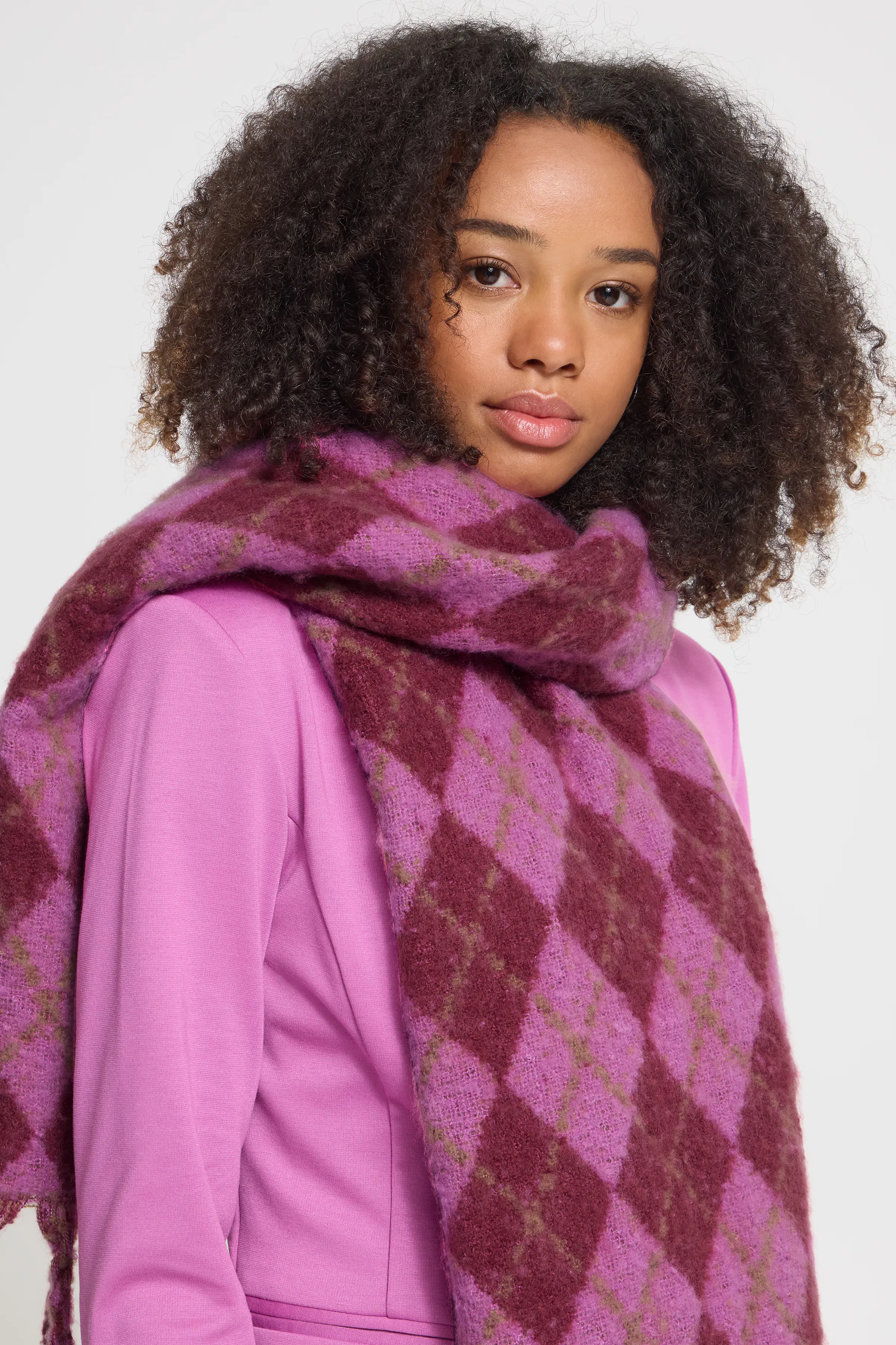 IADAHLIA Tuch LOOKBOOK DETAIL 20126429-192024