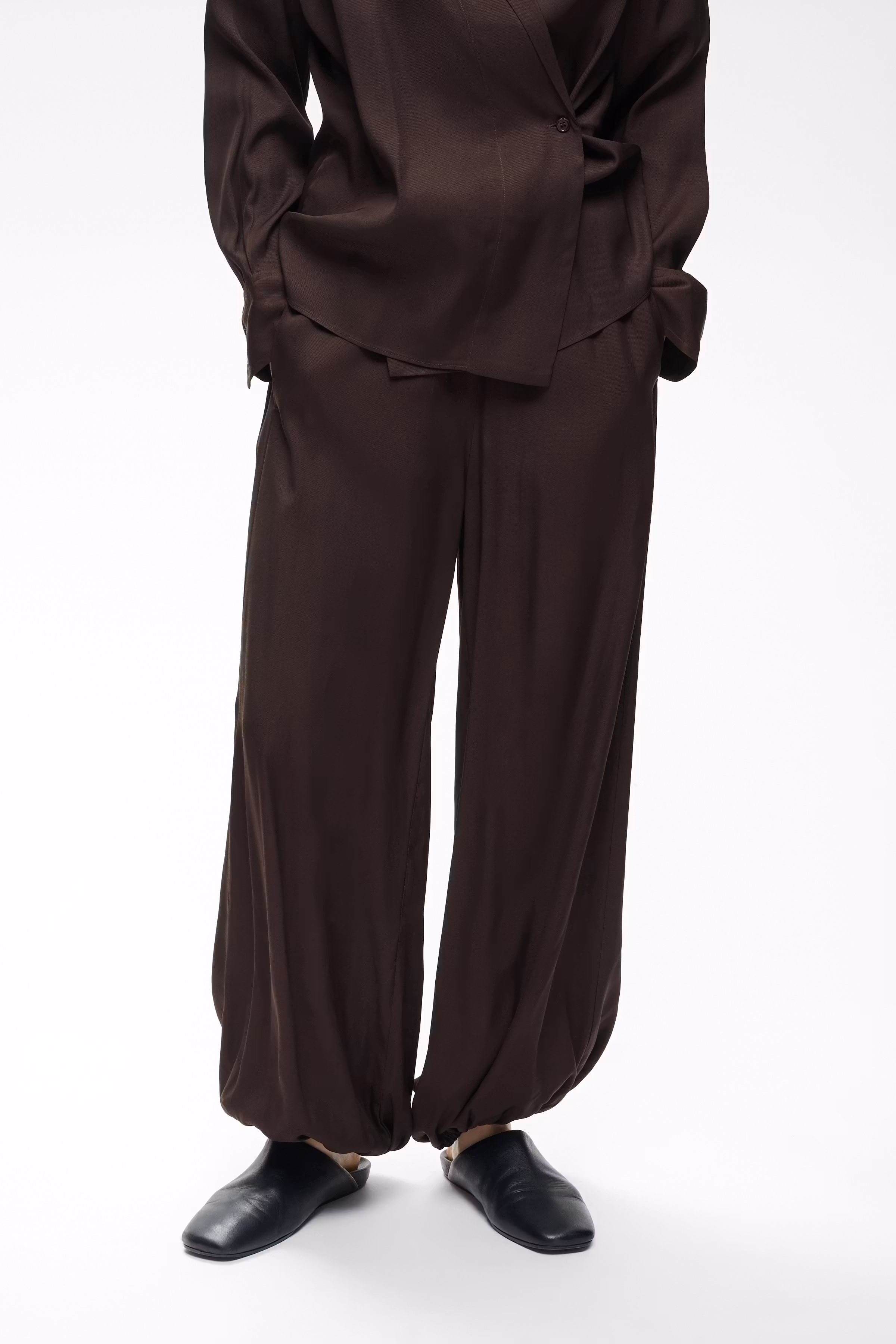 MERYLIW Byxor LOOKBOOK FRONT 30112843-191109