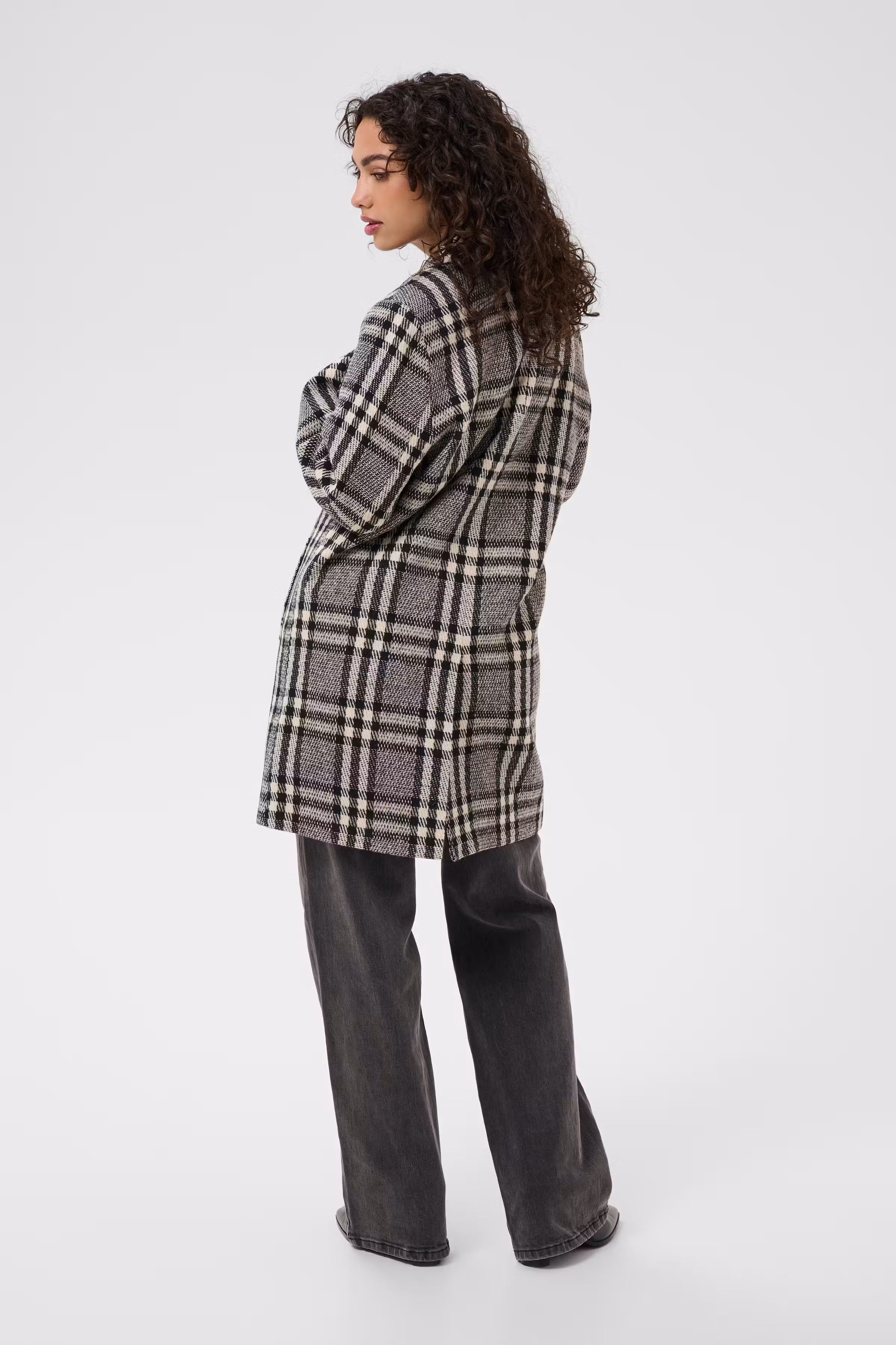 KAvibeke Coat LOOKBOOK BACK 10511823-109510