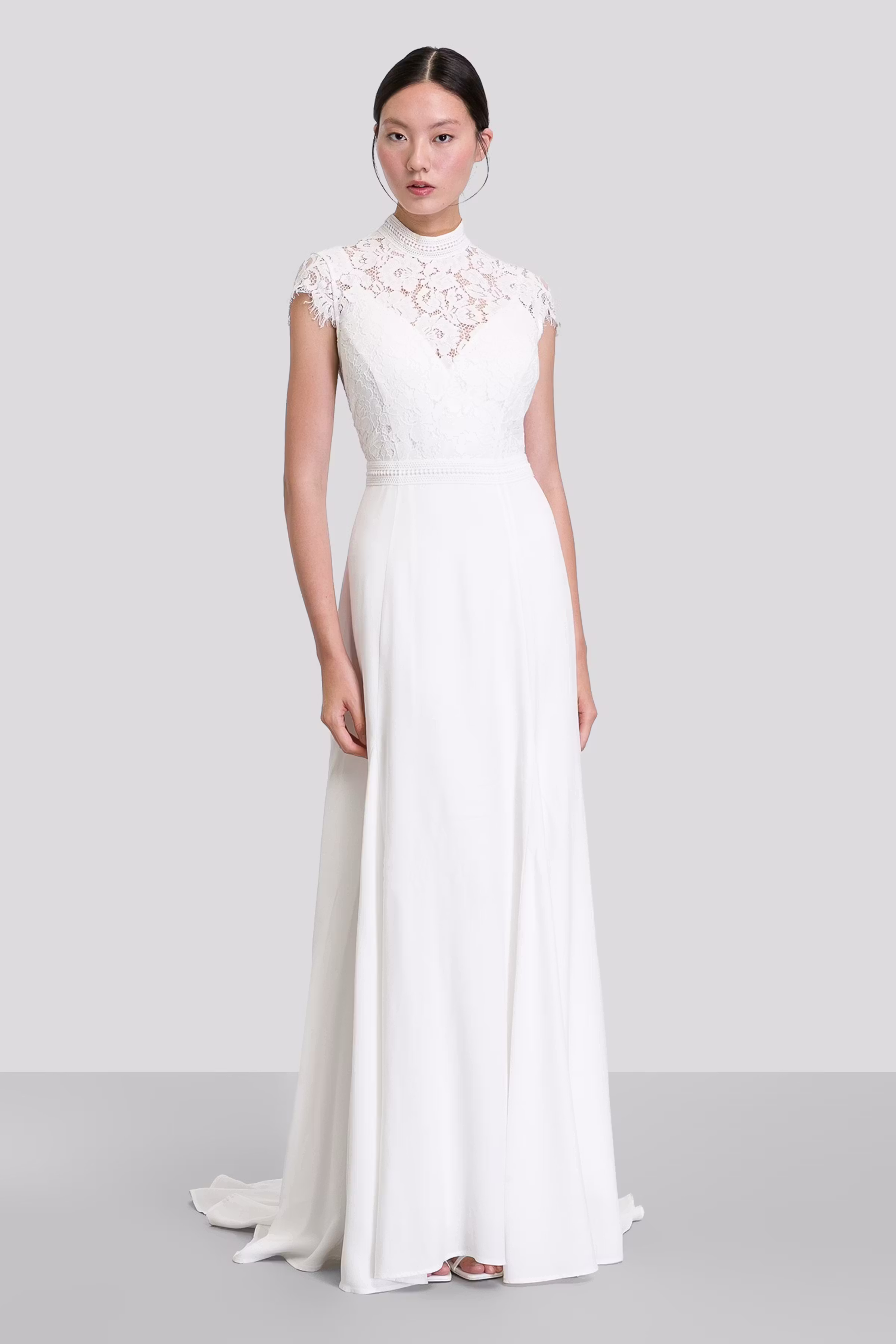 IOMARTINE Dress LOOKBOOK FRONT 30600351-WH010