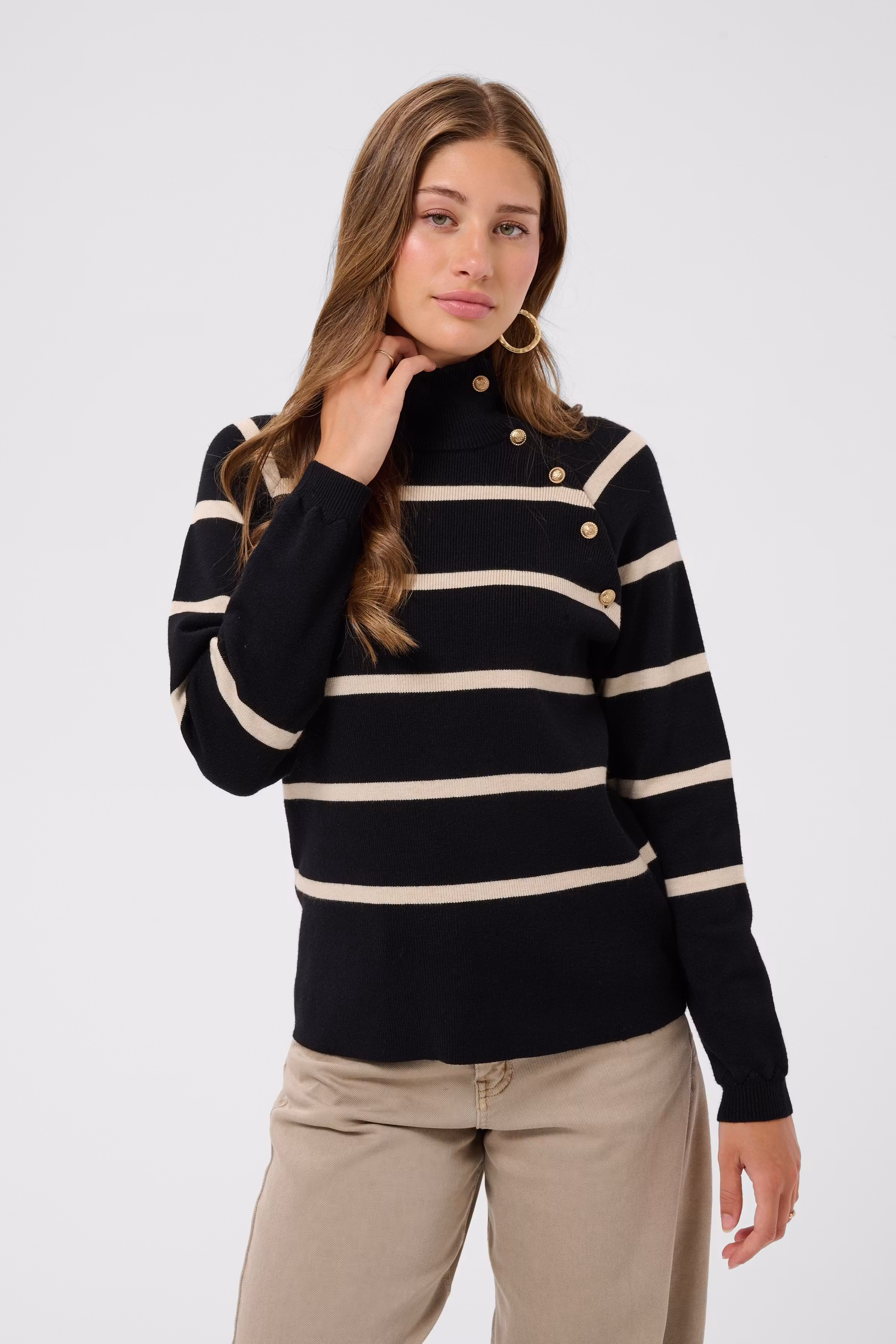 CRDela Pullover LOOKBOOK FRONT 10614314-107280
