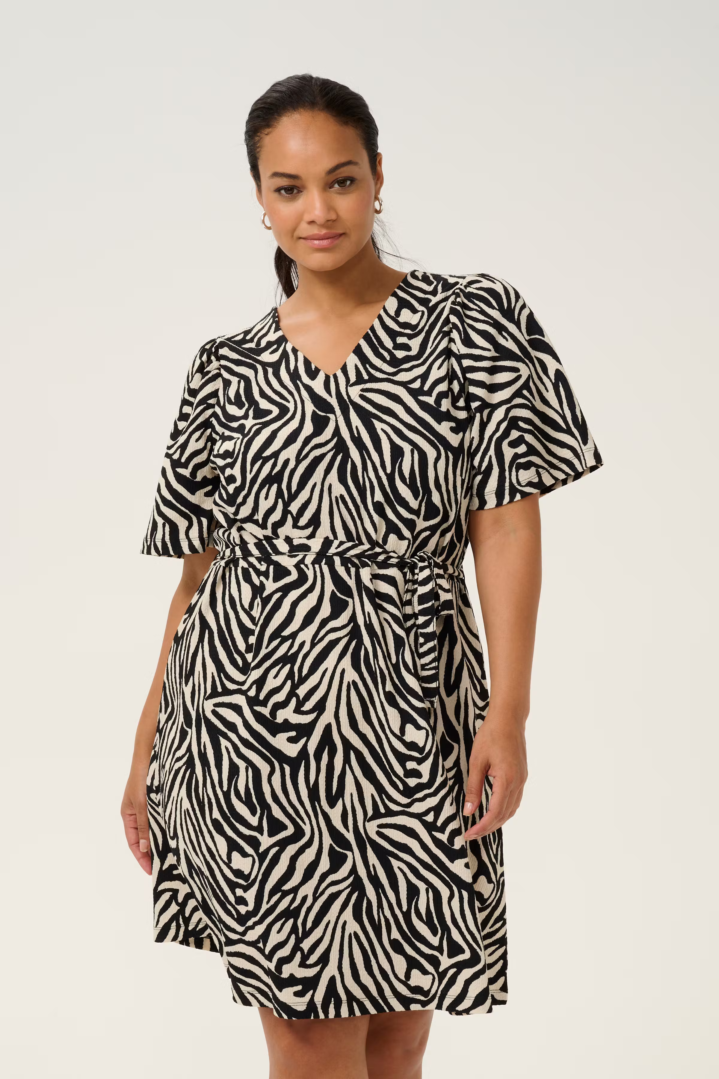 KCelisy Robe LOOKBOOK FRONT 10583083-106502