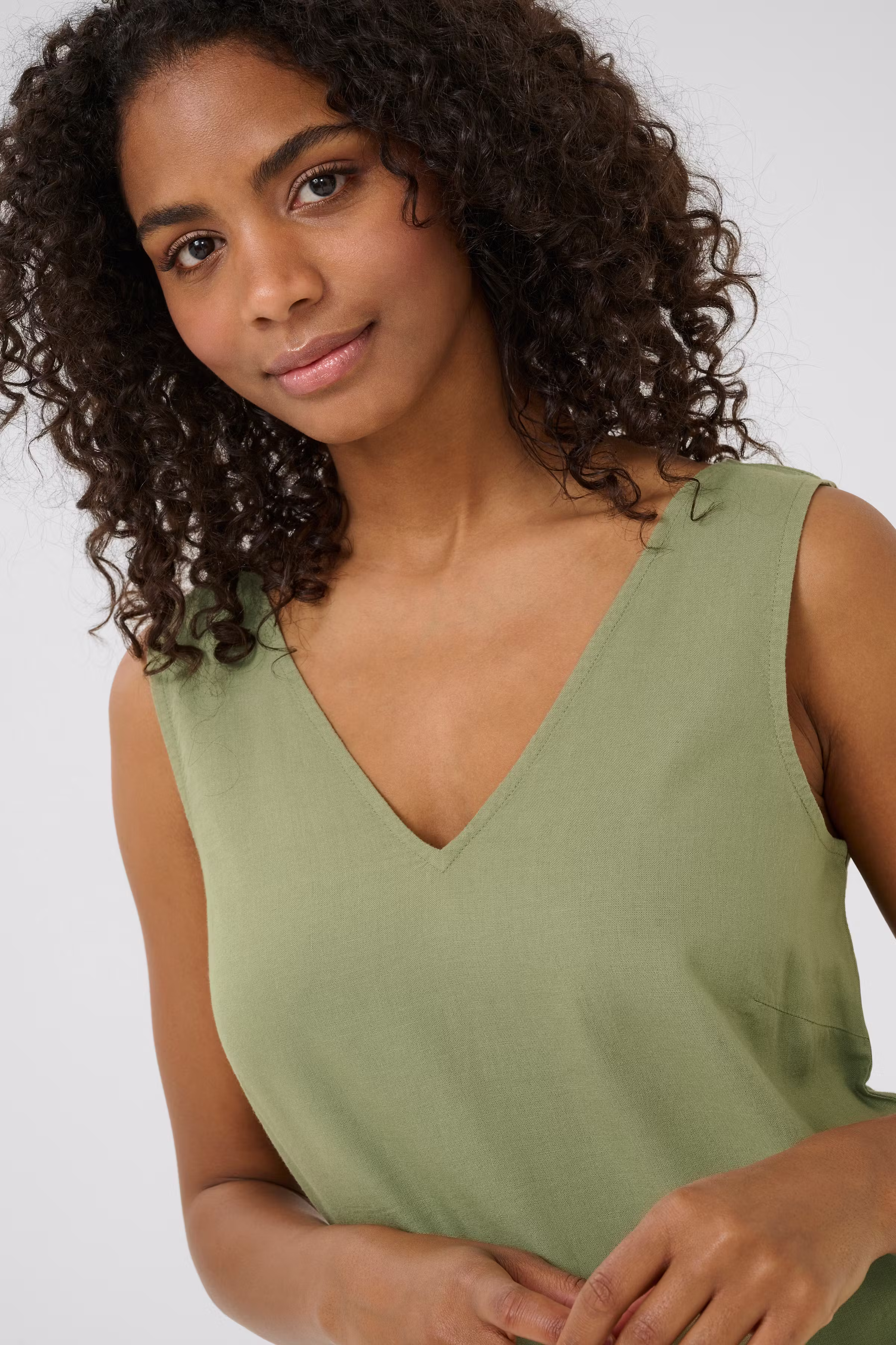 KAmilia Linen Top LOOKBOOK DETAIL 10508426-170115