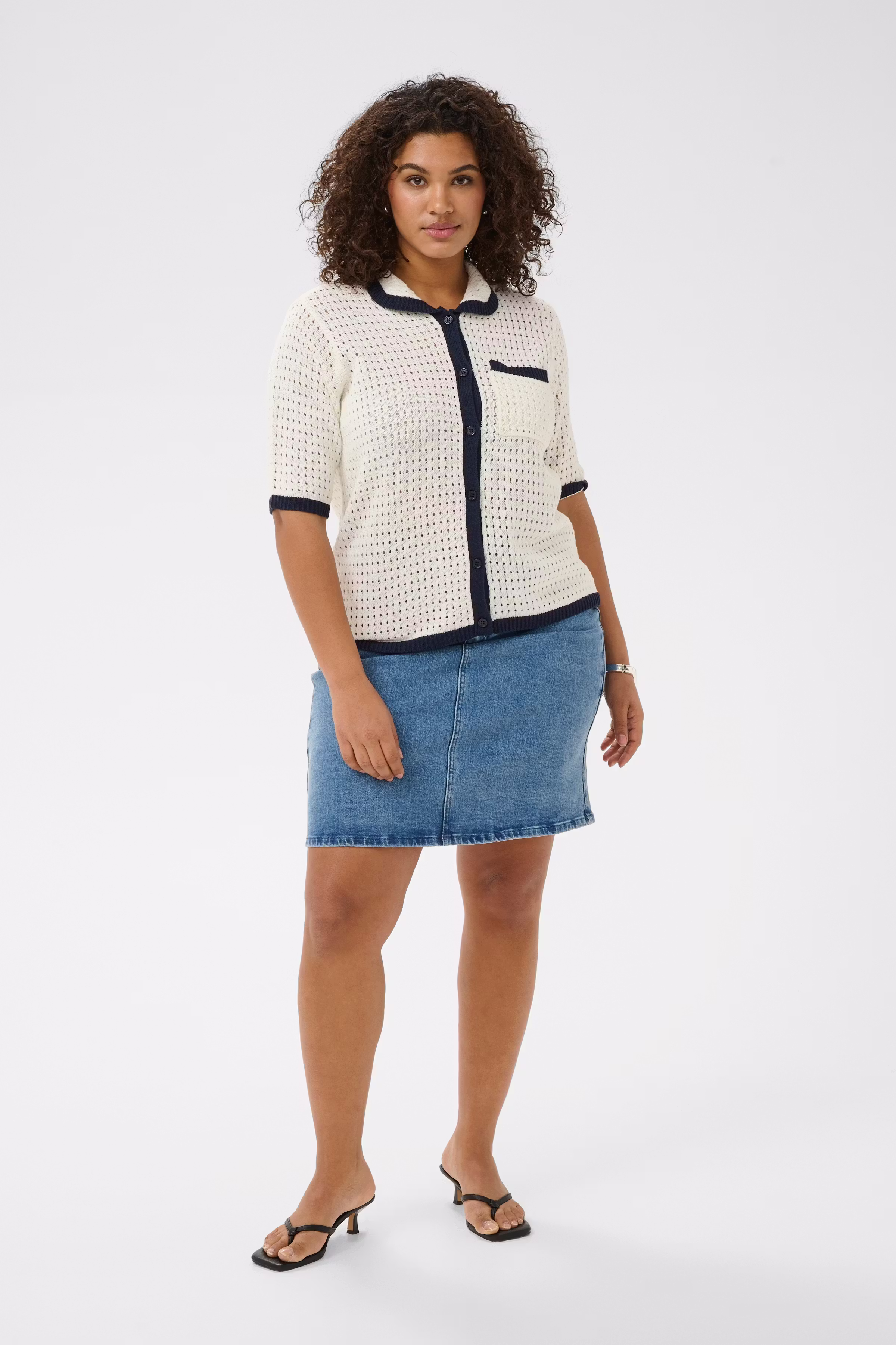 KCbrianne Cardigan LOOKBOOK FRONT 10584132-110602