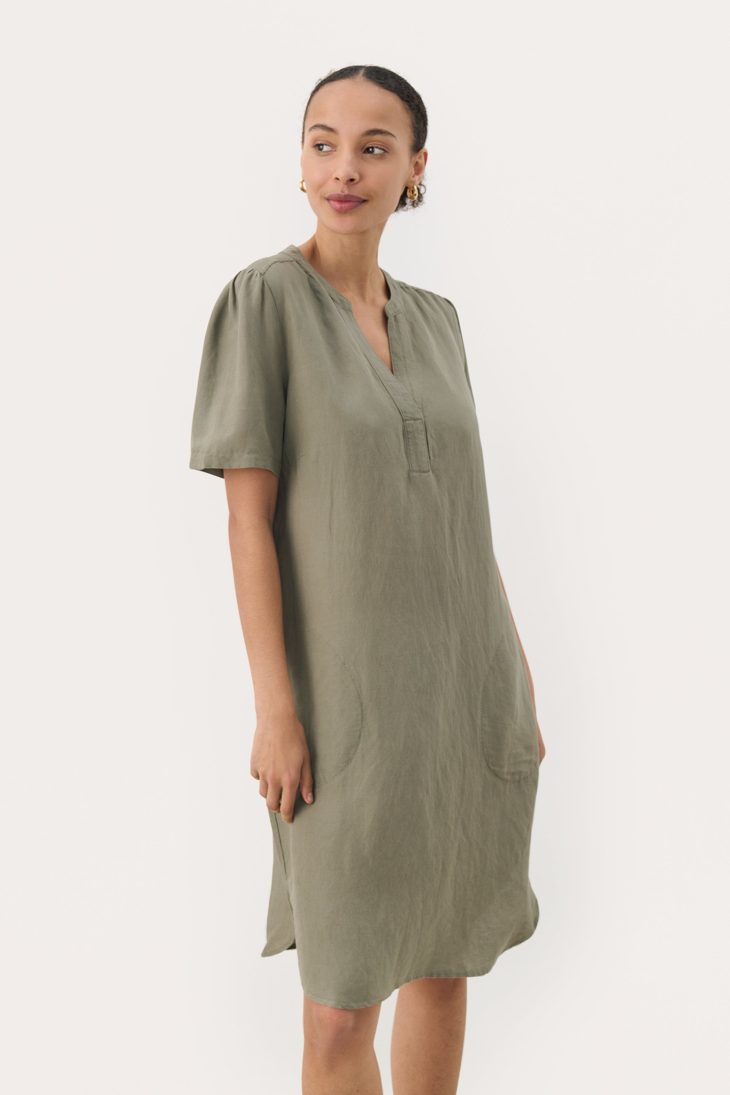 AminasePW Linen Dress LOOKBOOK FRONT 30309571-170613
