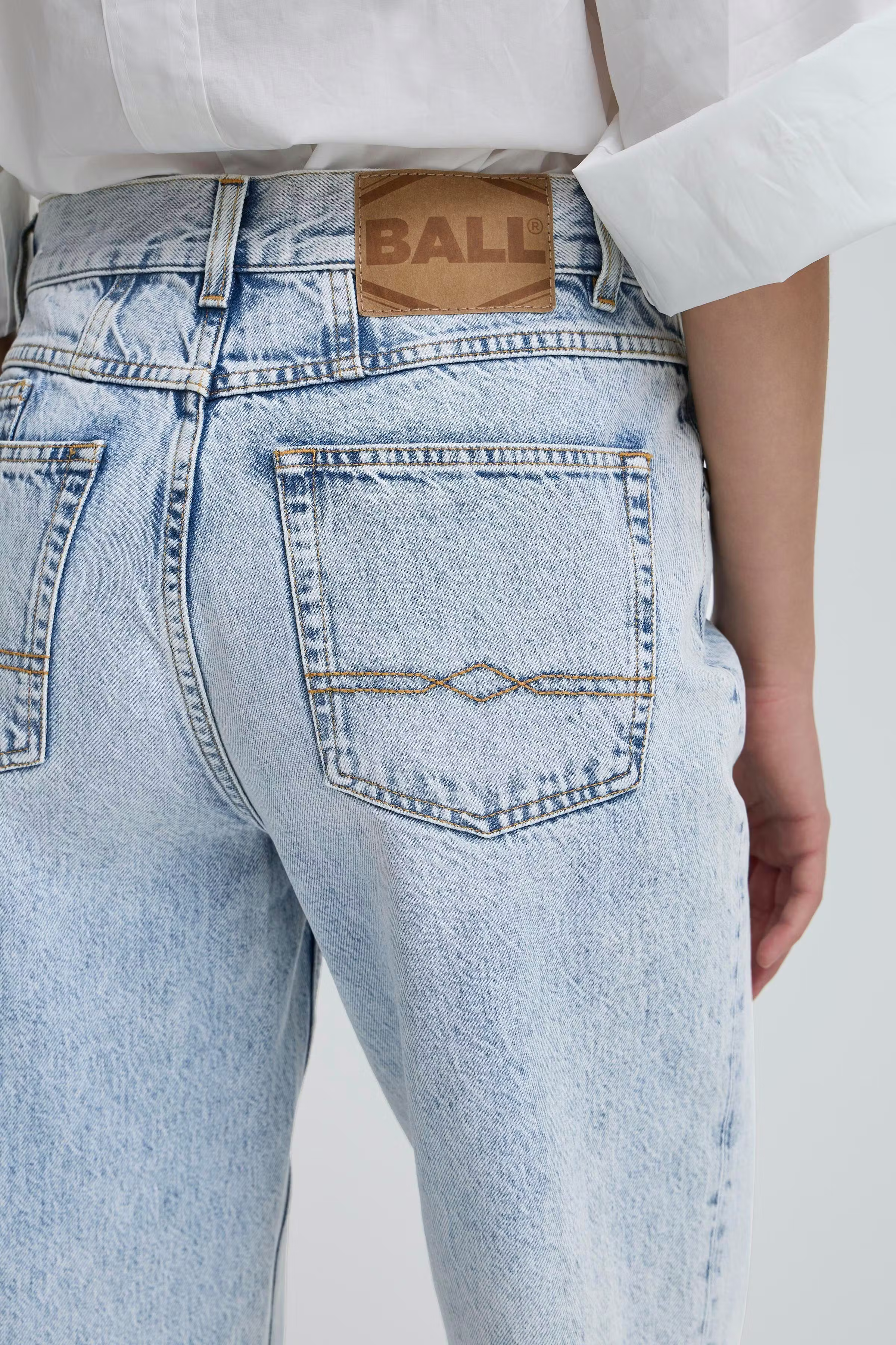 BASERENA Jeans LOOKBOOK DETAIL 50405359-204625