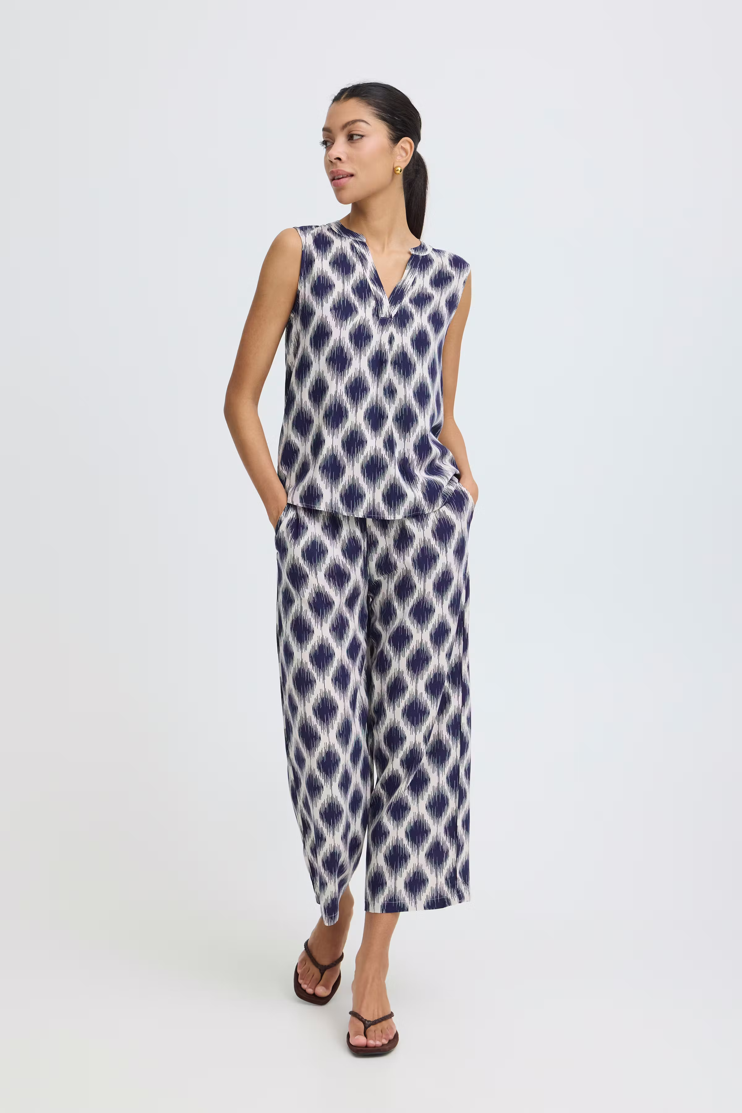 BYMMJOELLA Trousers LOOKBOOK FRONT 20811296-900006745