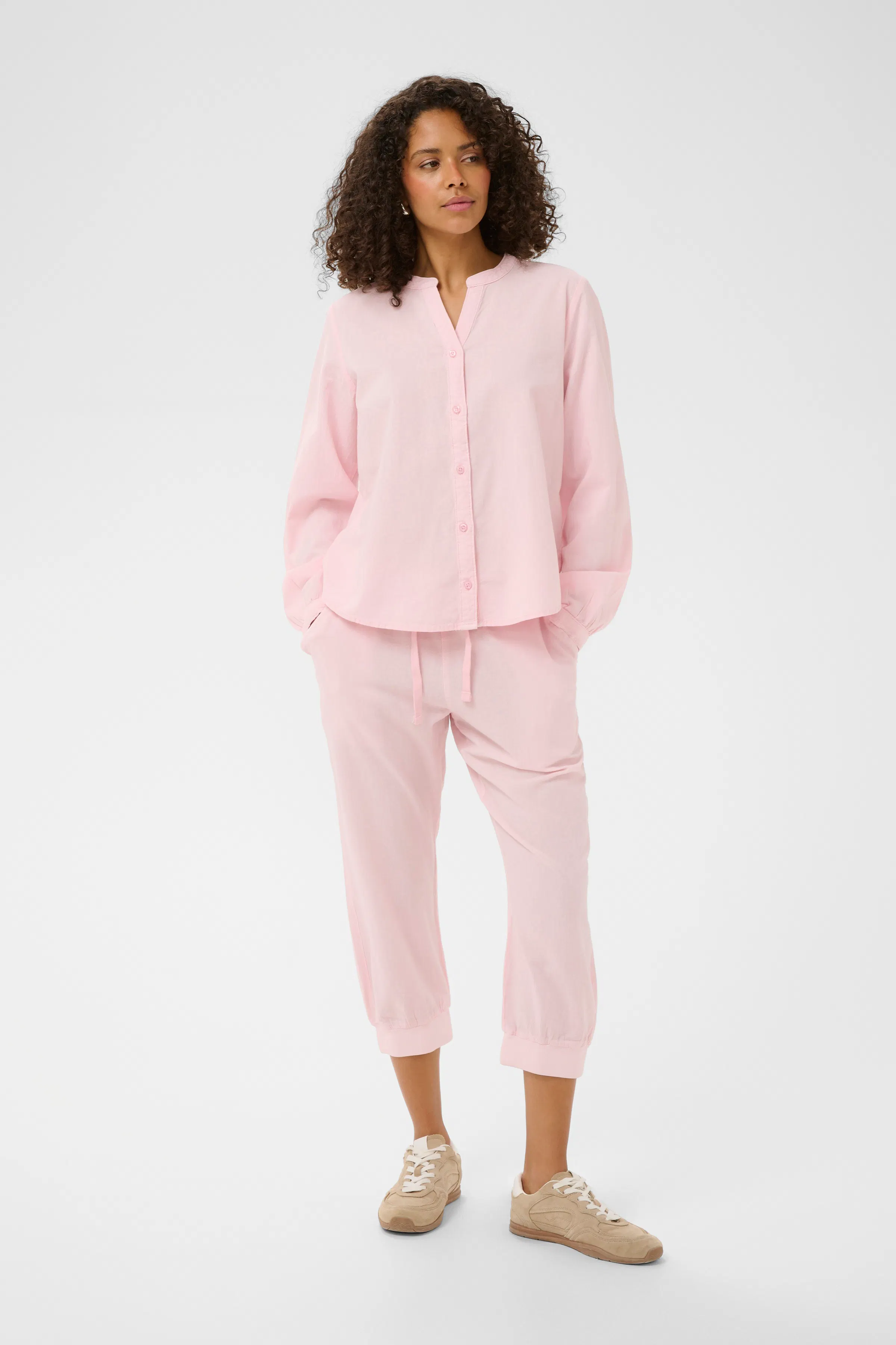 Naya Capri bukser LOOKBOOK FRONT 10502803-132807