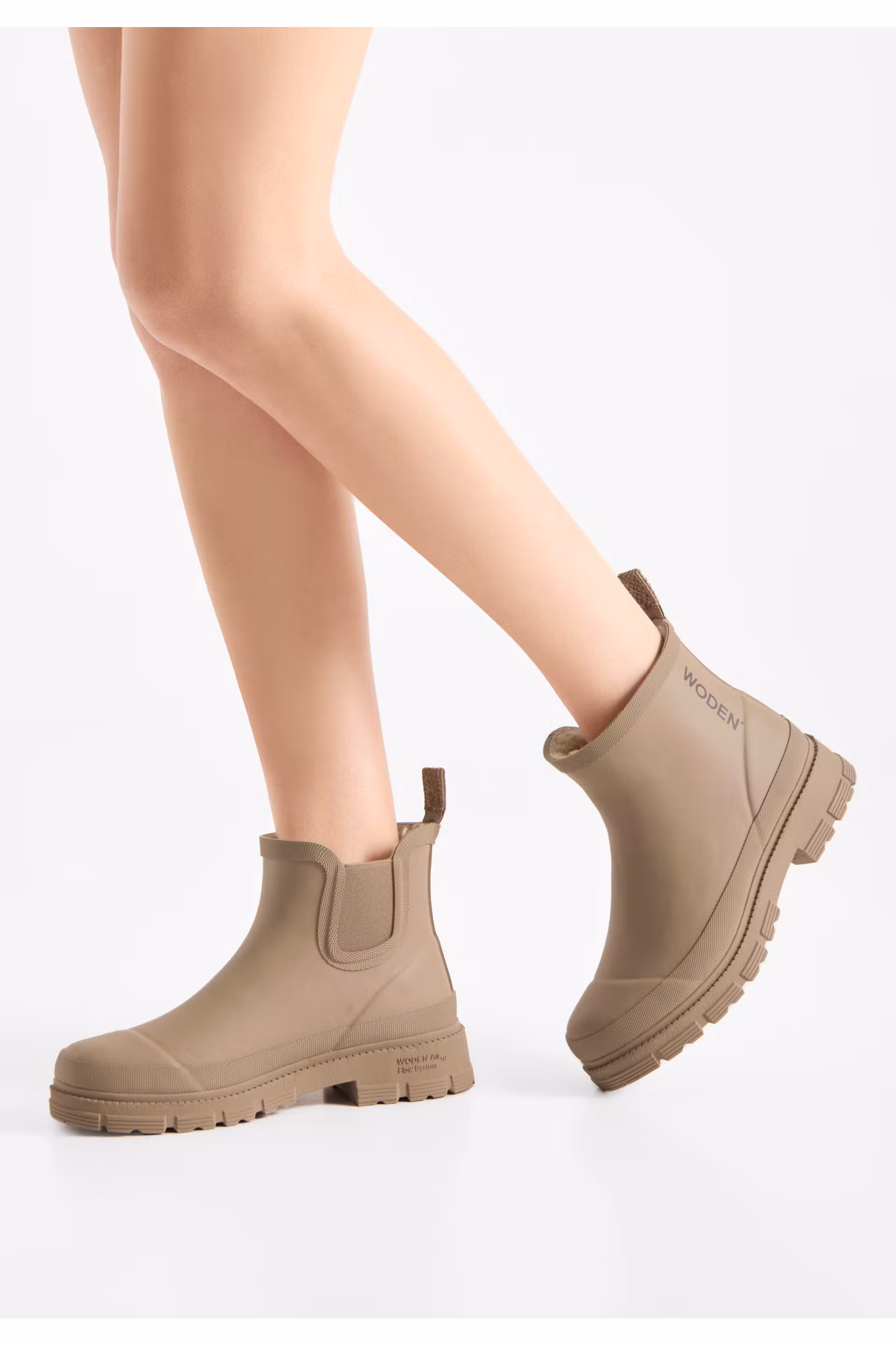 Alison Boots LOCATION NONE 40551708-400329
