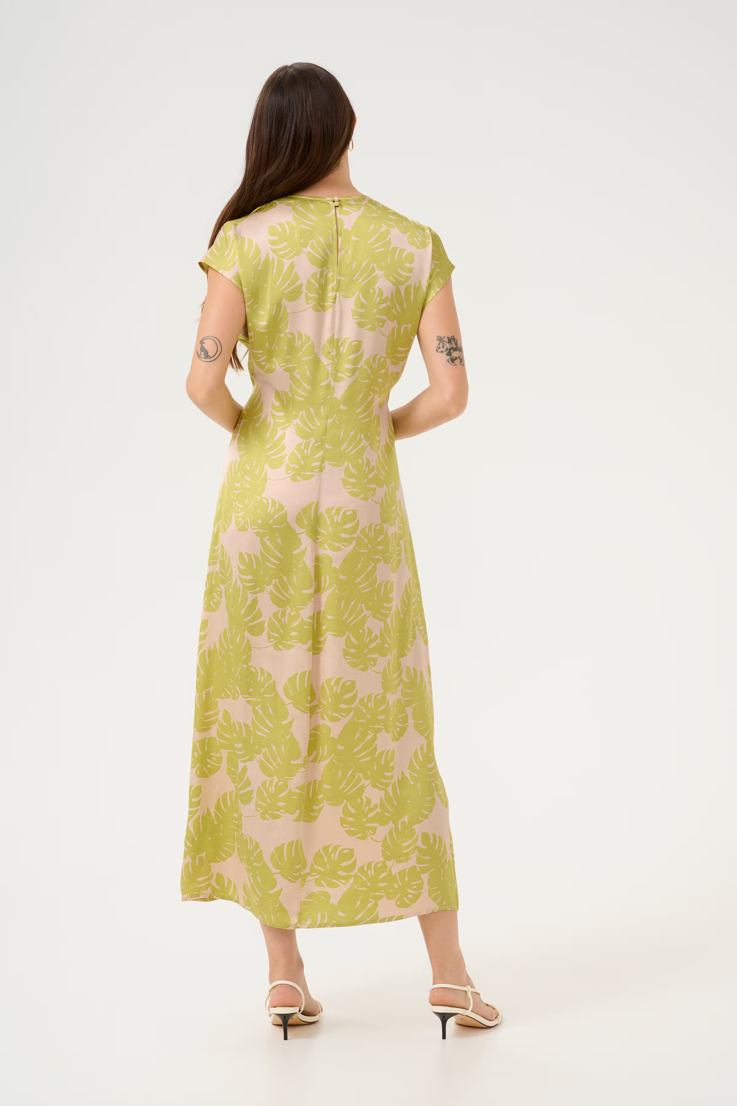 CUmiso Dress LOOKBOOK BACK 50111840-107665