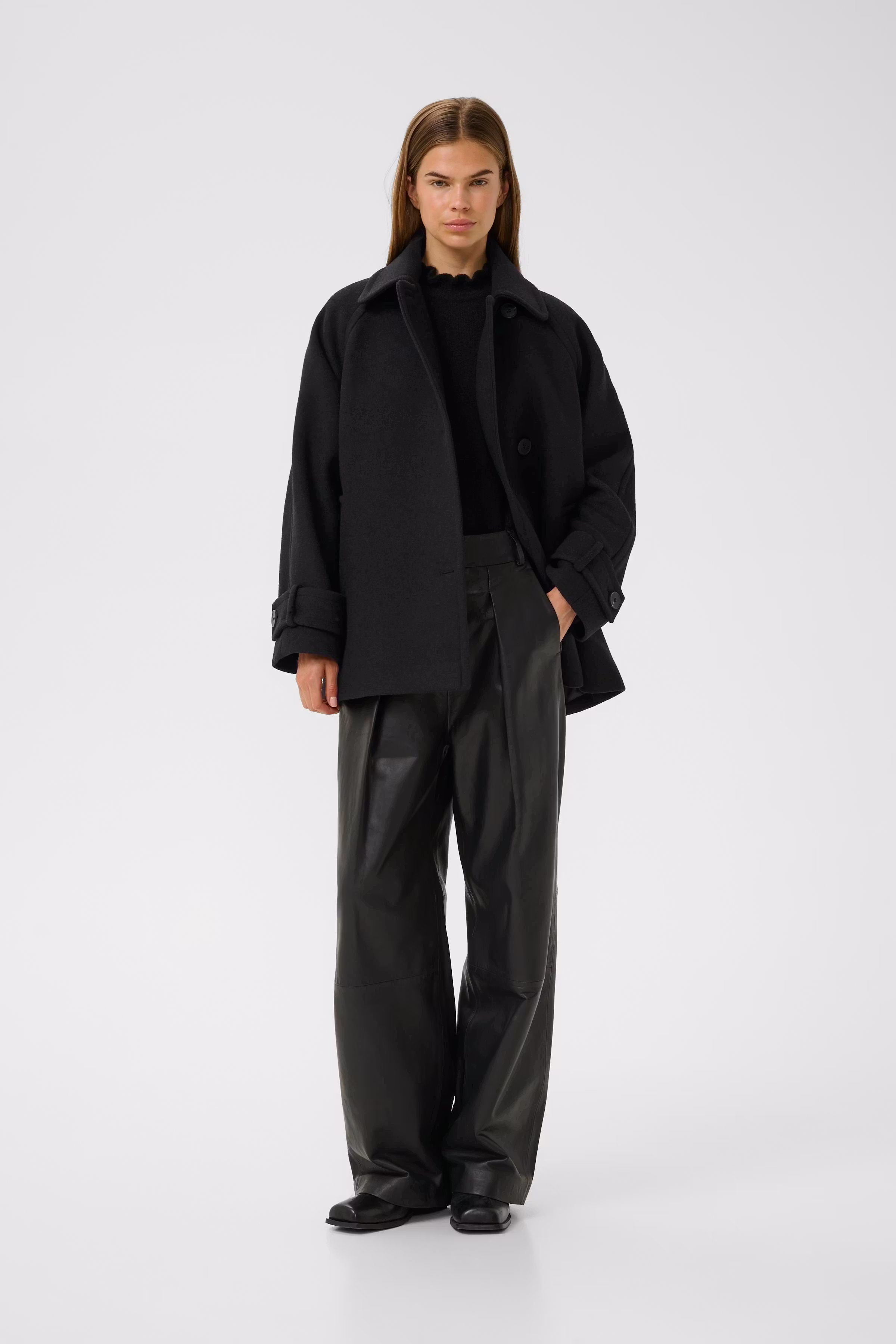 ThoraIW Minona Yttertøy LOOKBOOK FRONT 30111082-194008