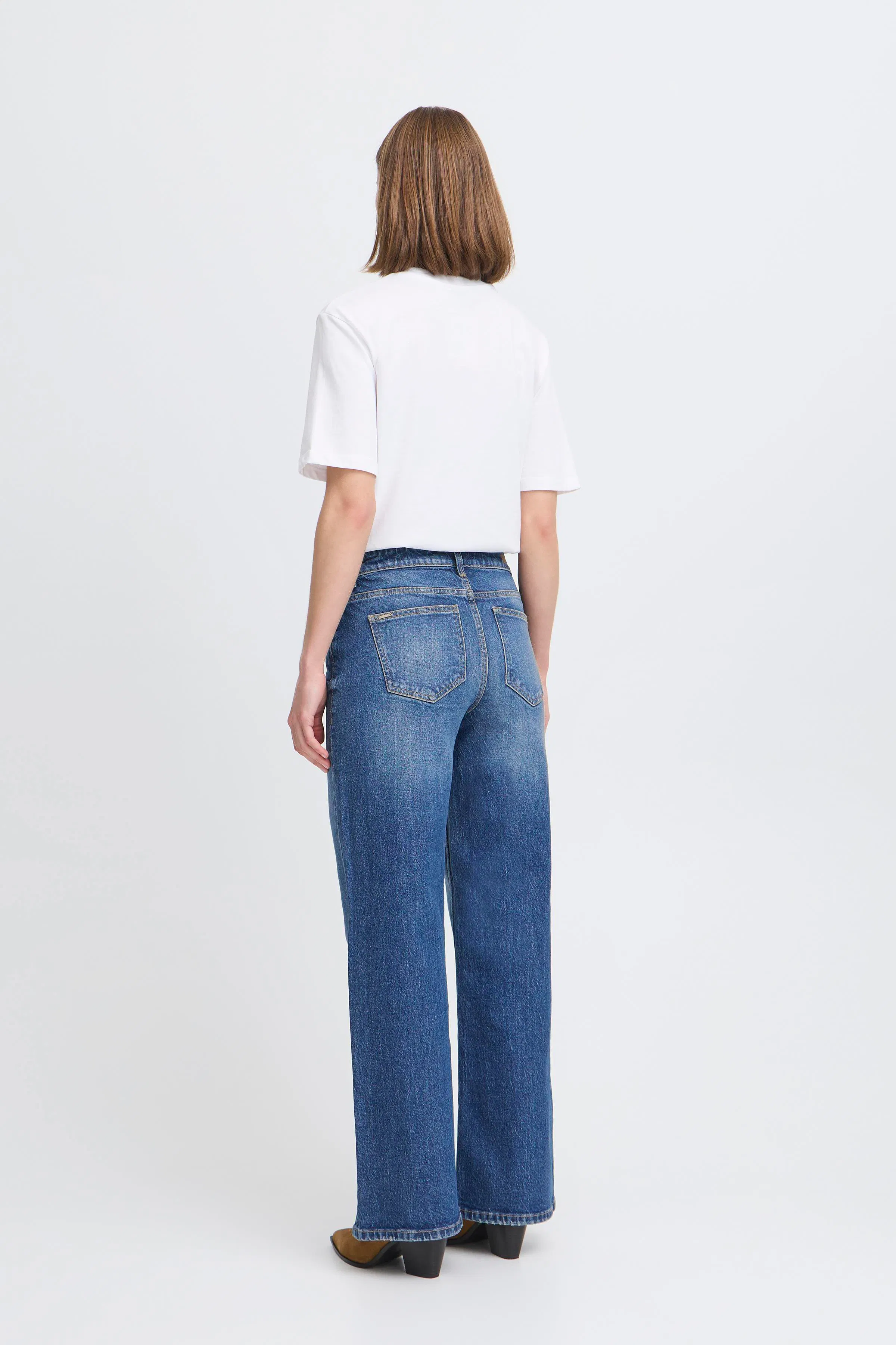 BYKYJLA Jeans LOOKBOOK BACK 20816178-203034