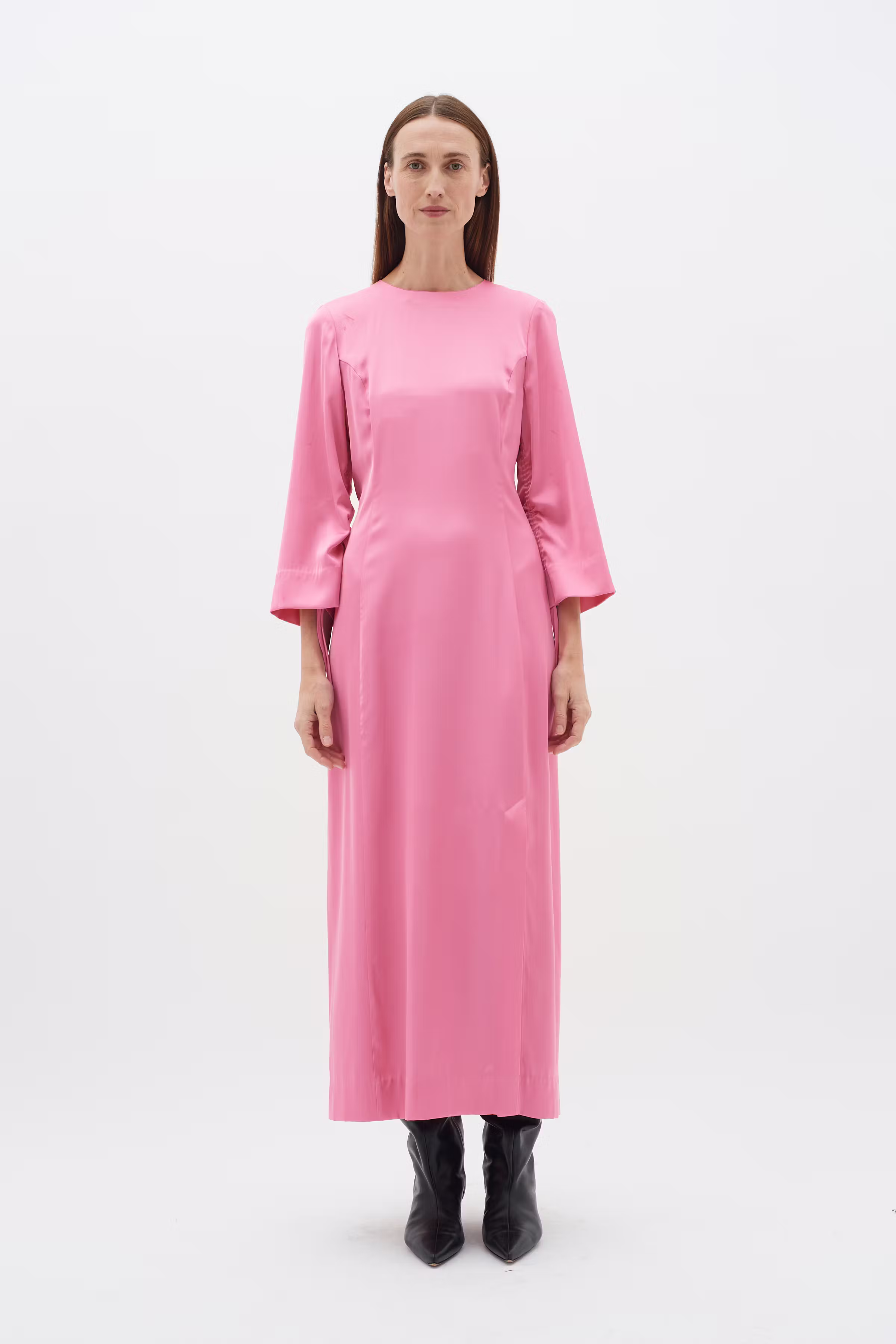 MehinaIW Dress LOOKBOOK FRONT 30109689-162215