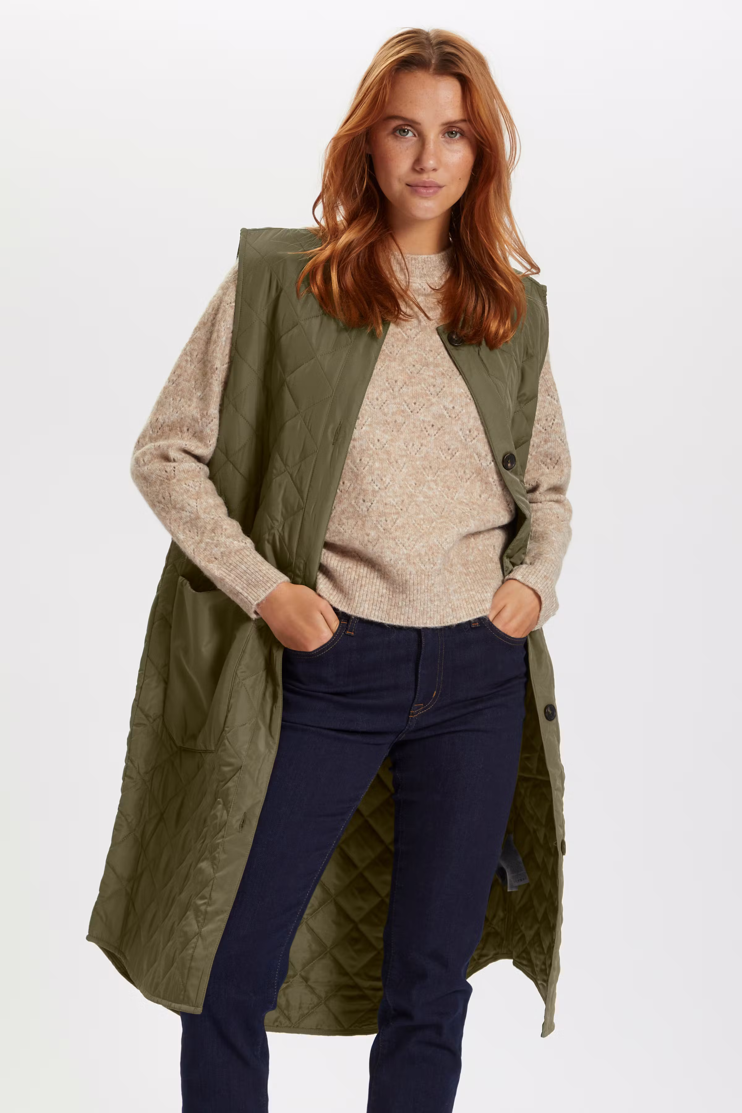 DiaraSZ Warm vest LOOKBOOK FRONT 30511463-190515