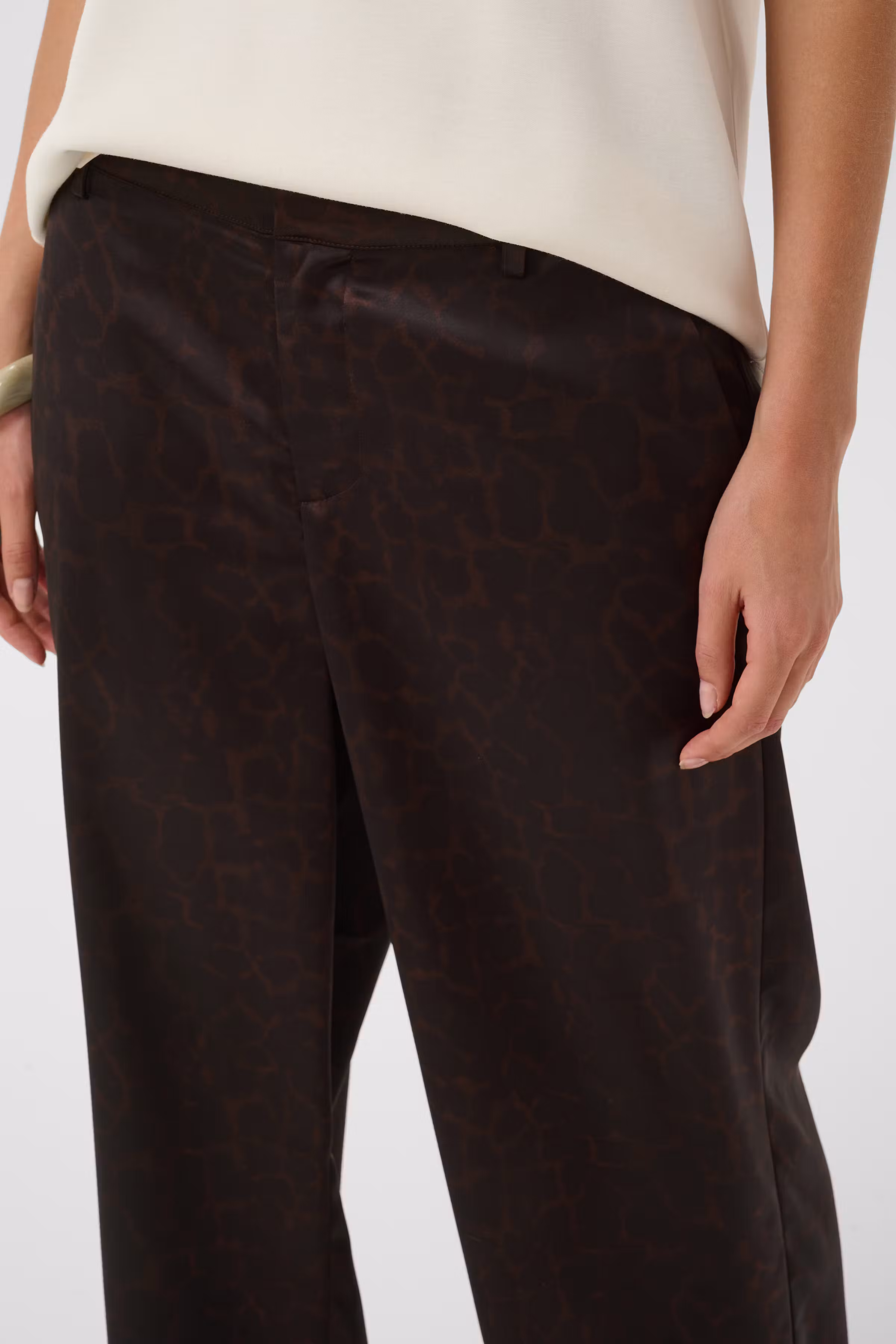 CUGRY Broek LOOKBOOK DETAIL 50114058-900014106