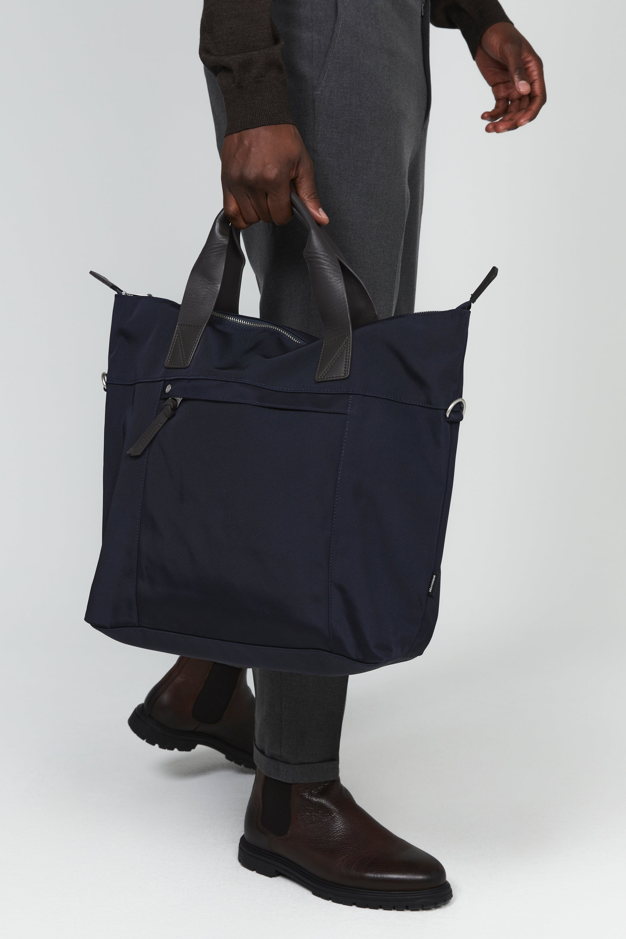 Totan Tas LOOKBOOK FRONT 30203650-20210