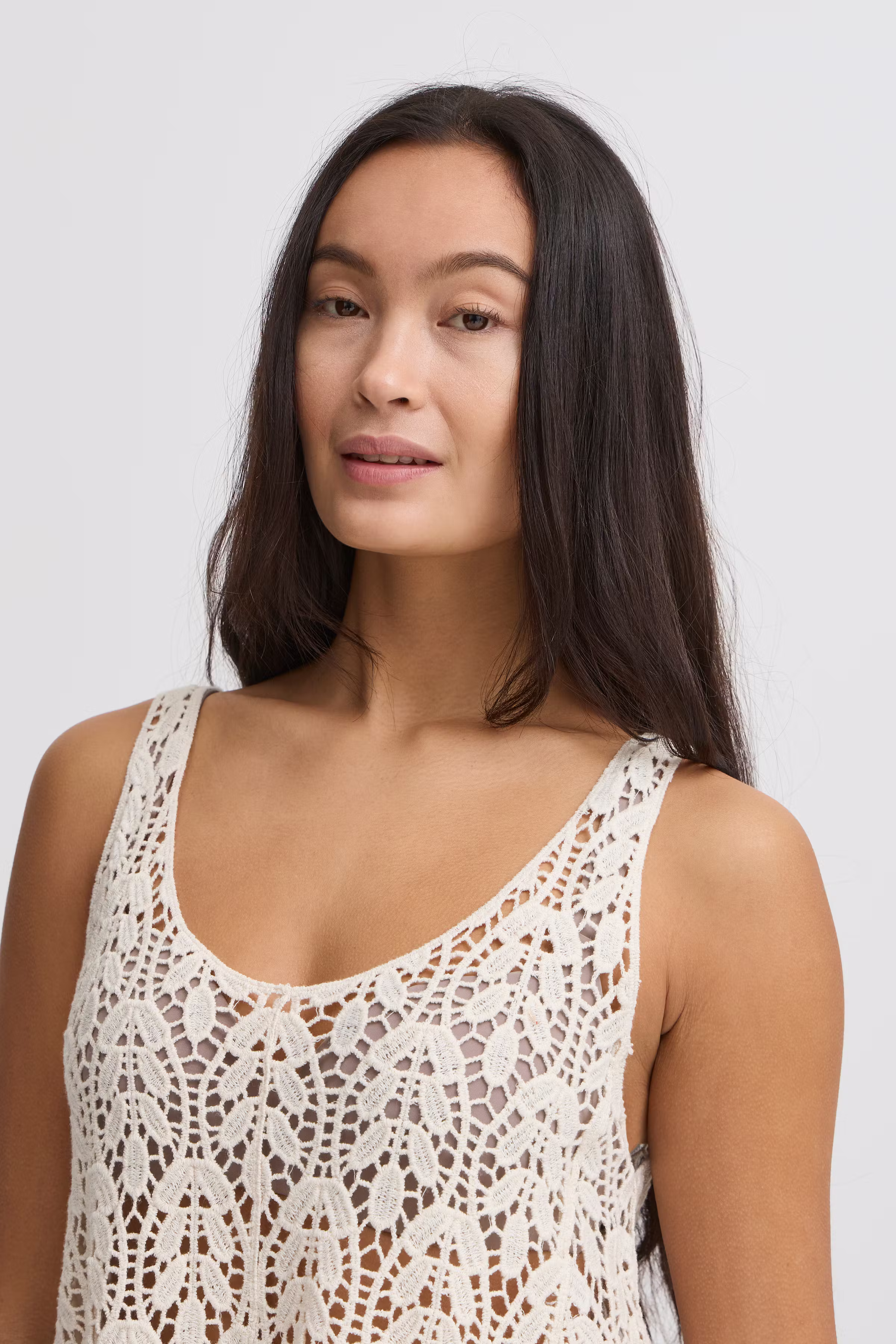 IRFRANKA Sleeveless blouse LOOKBOOK DETAIL 20122840-130905