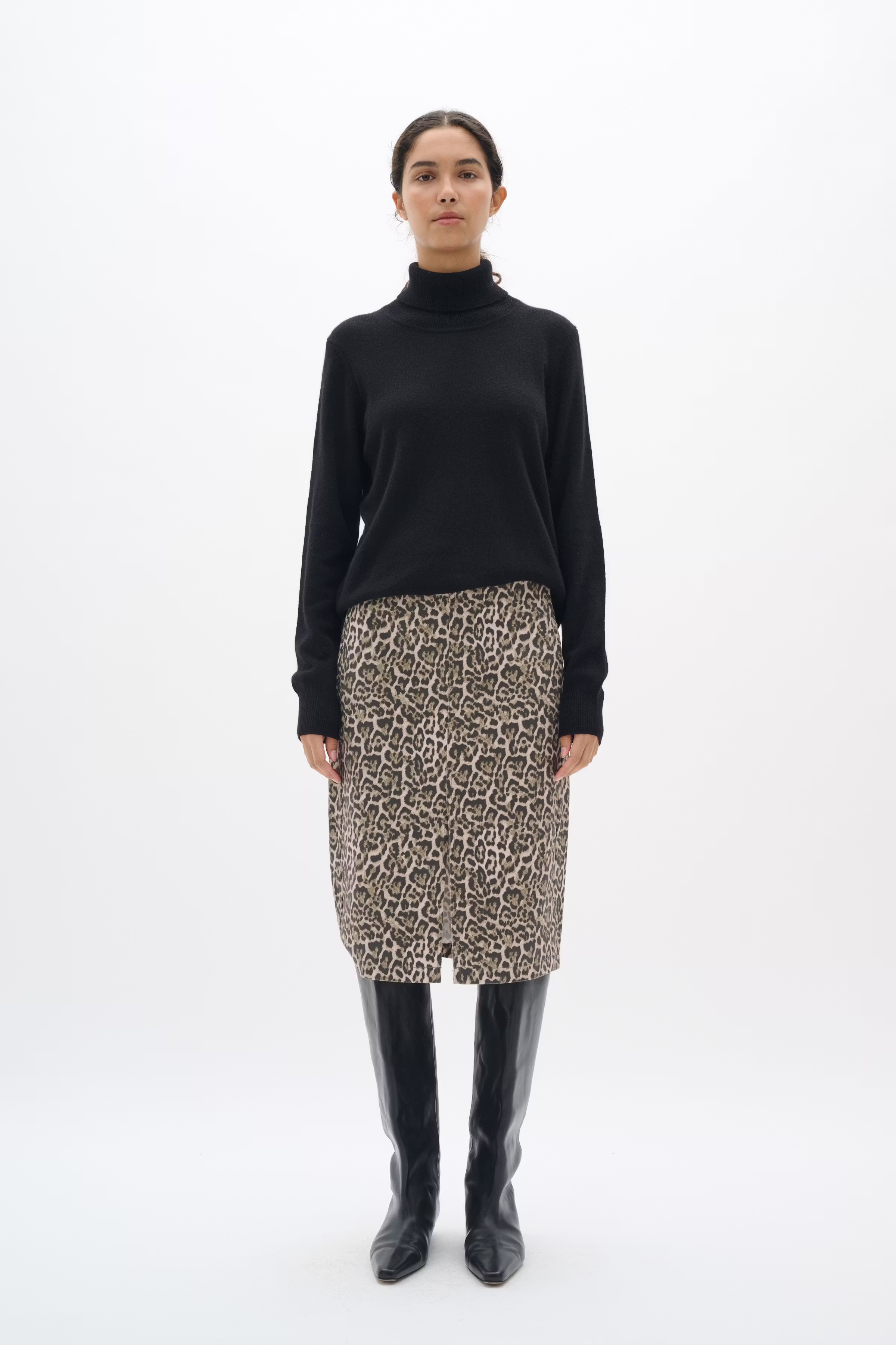 RiverIW leopard Skirt LOOKBOOK FRONT 30110454-300824