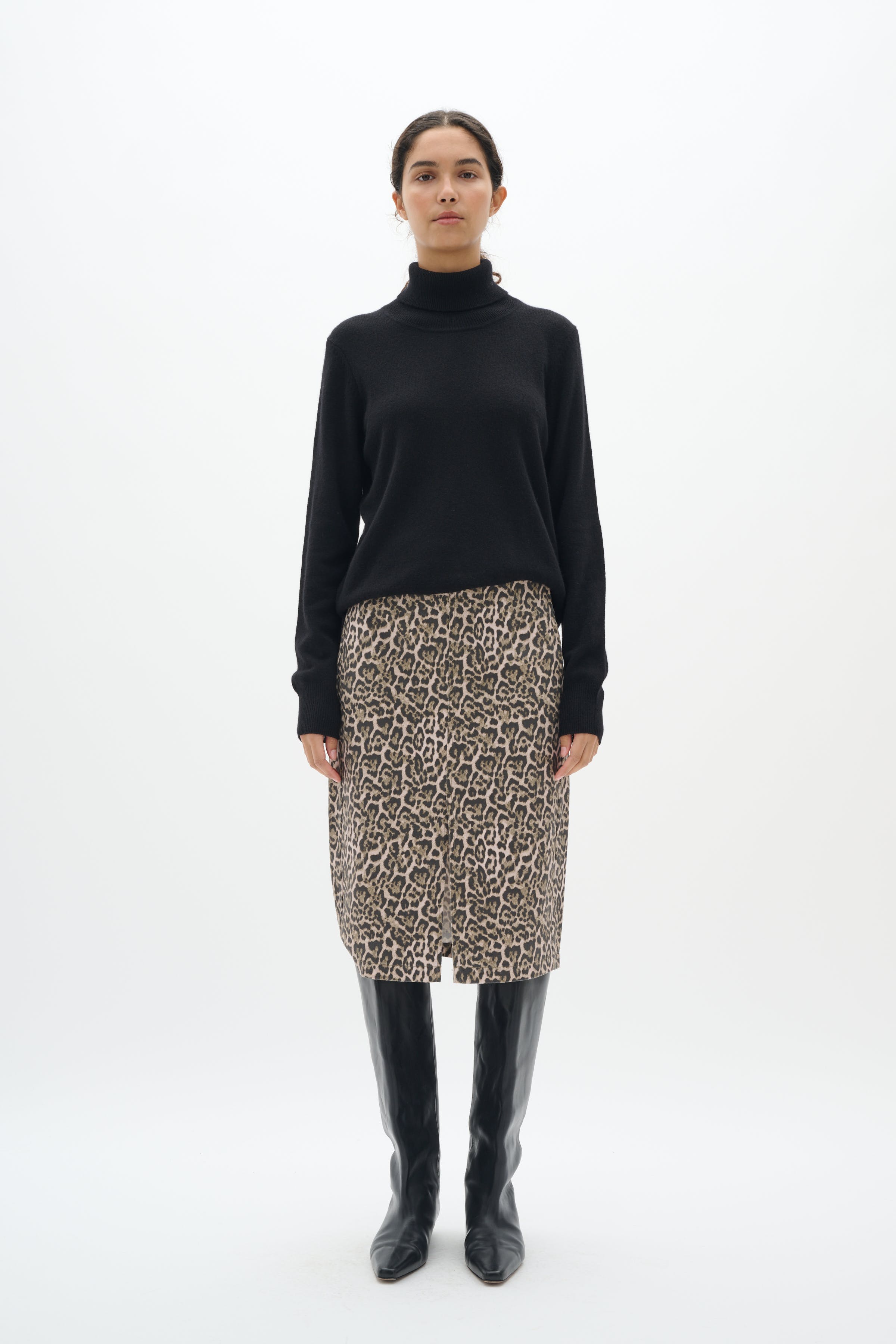 RiverIW leopard Rock LOOKBOOK FRONT 30110454-300824