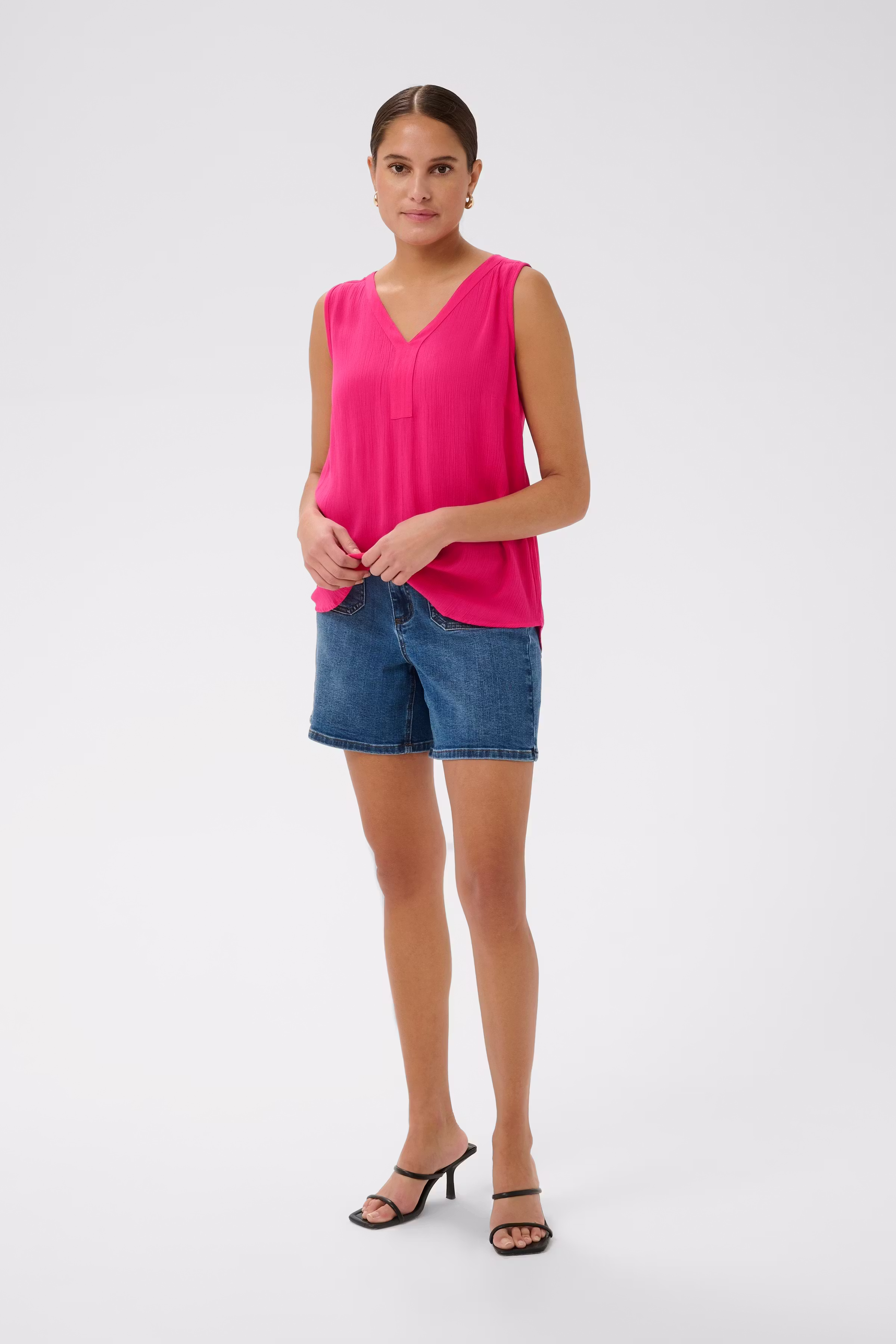 Amber Bluse LOOKBOOK FRONT 501035-182143