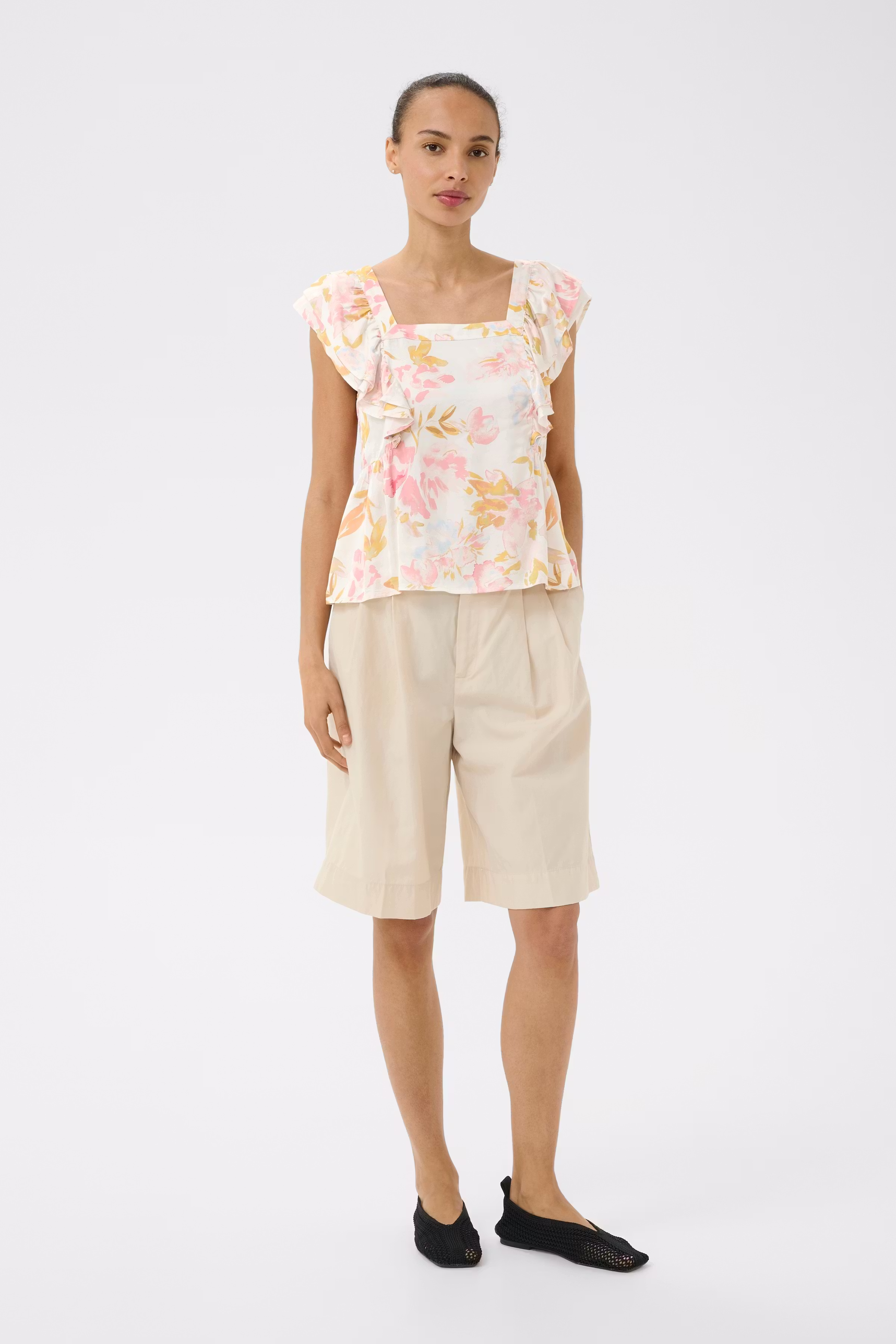 BinaraPW Blus LOOKBOOK FRONT 30310562-304956