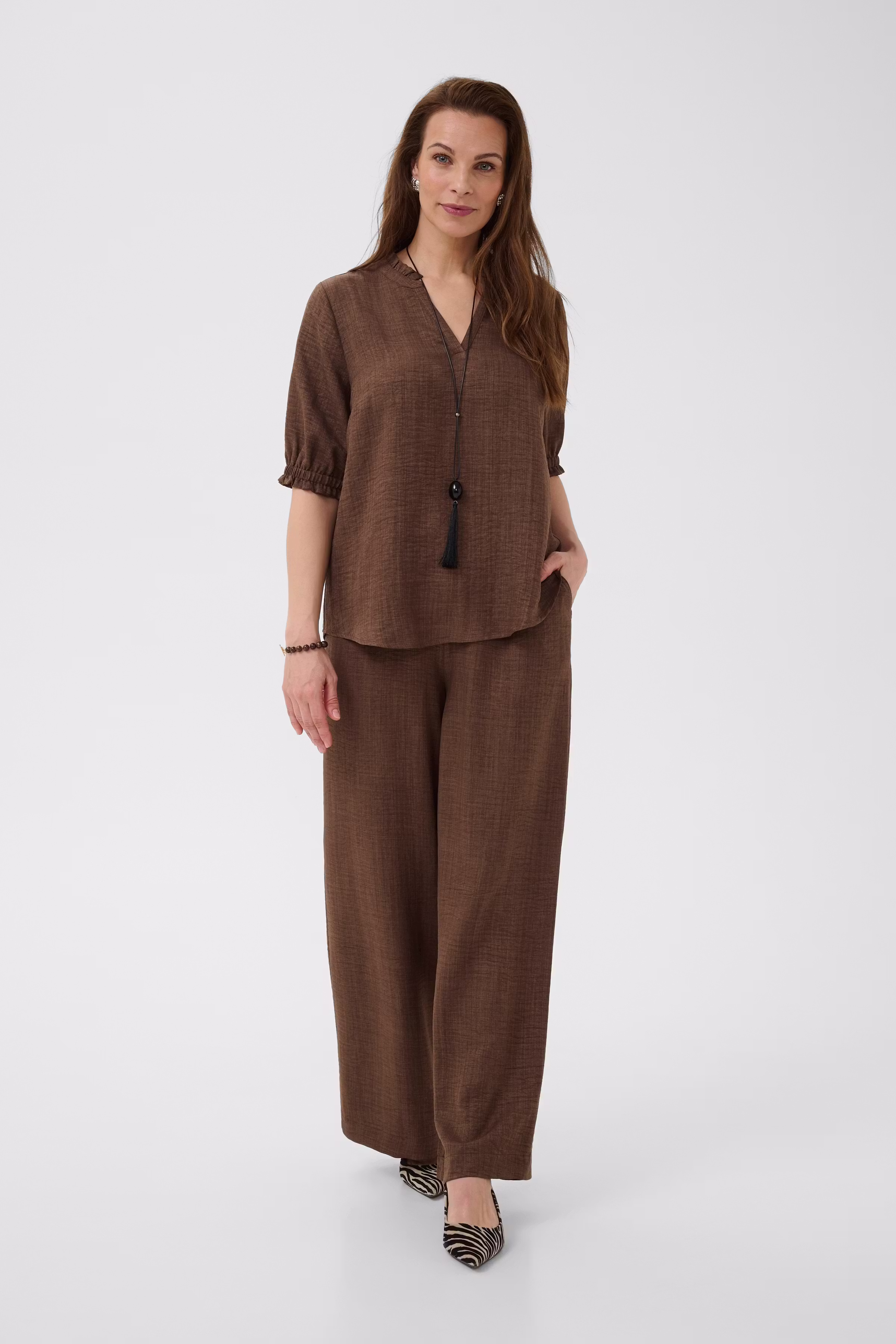BPoda Blouse LOOKBOOK FRONT 40200027-1909161