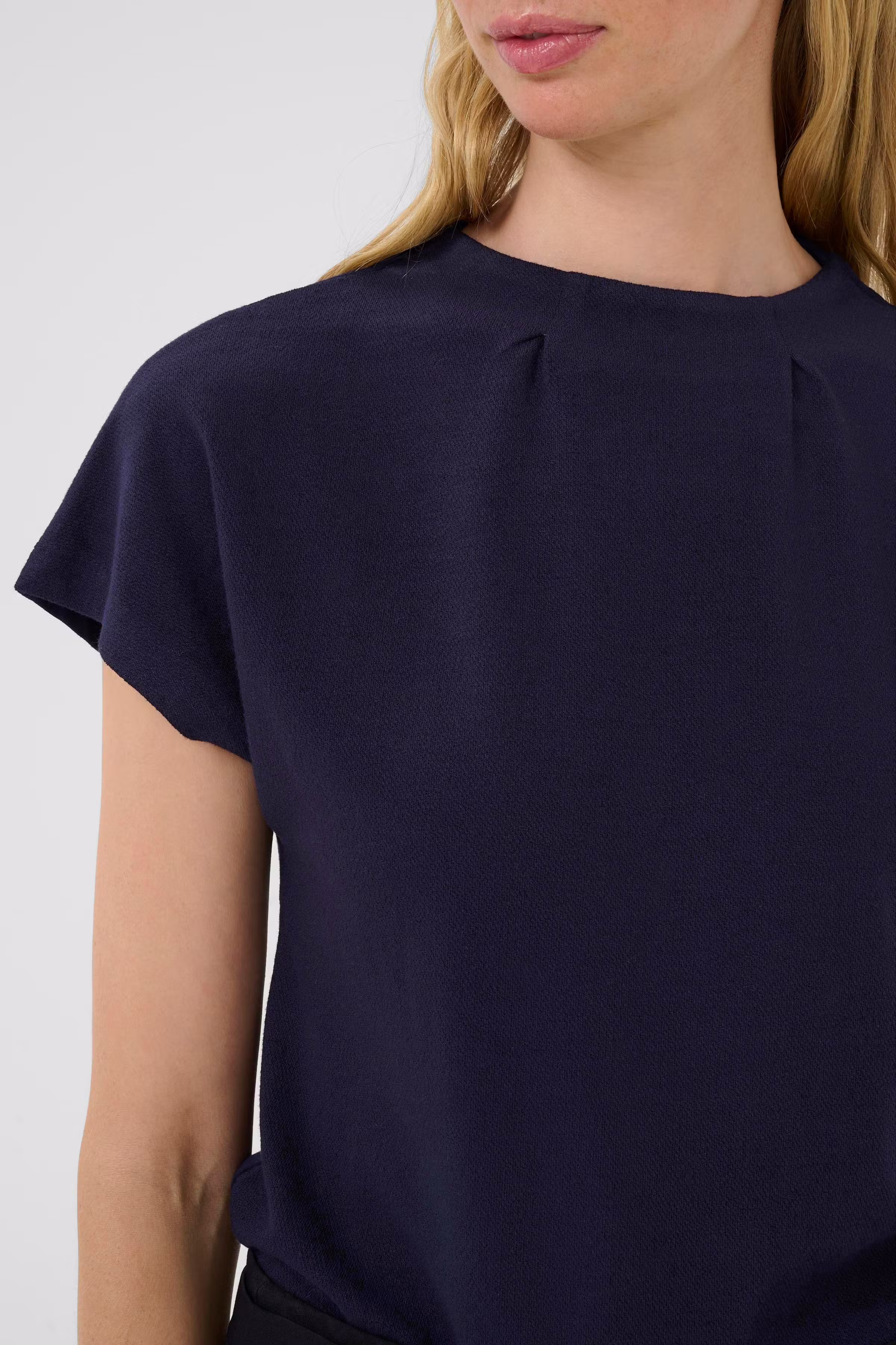 Dandy T-shirt LOOKBOOK DETAIL 10102010-193924