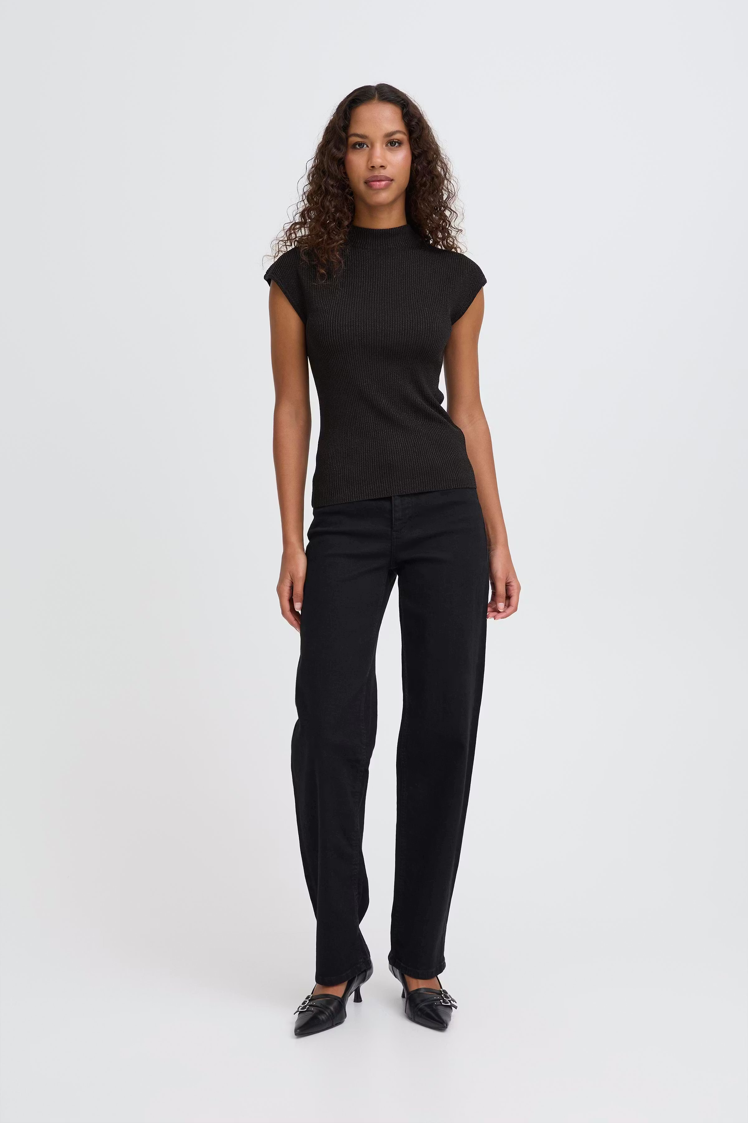 IHCODY Top LOOKBOOK FRONT 20124947-194008