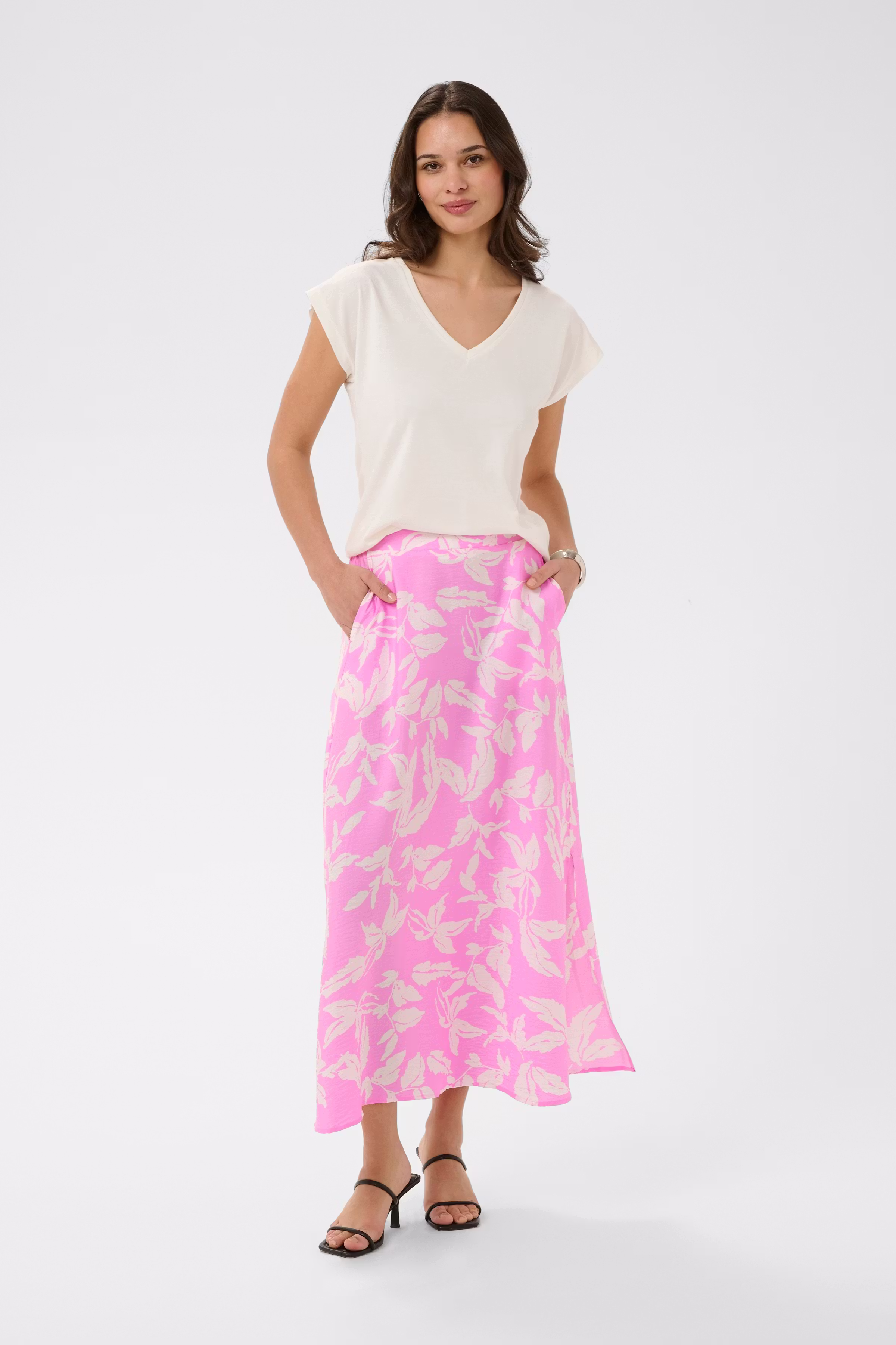 KAmarlo Skirt LOOKBOOK FRONT 10511948-109520