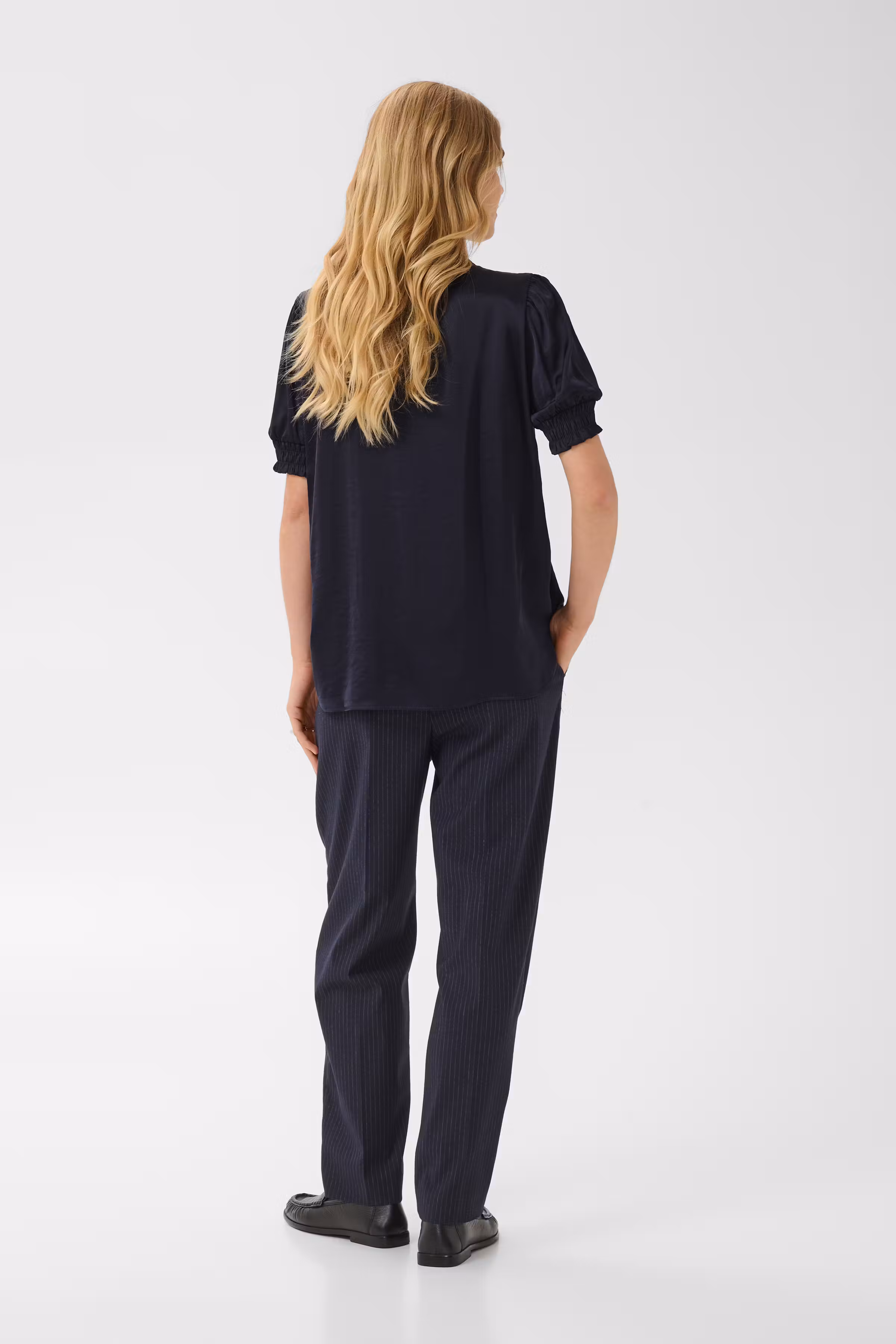 PananSZ SS Blouse LOOKBOOK BACK 30515667-193924