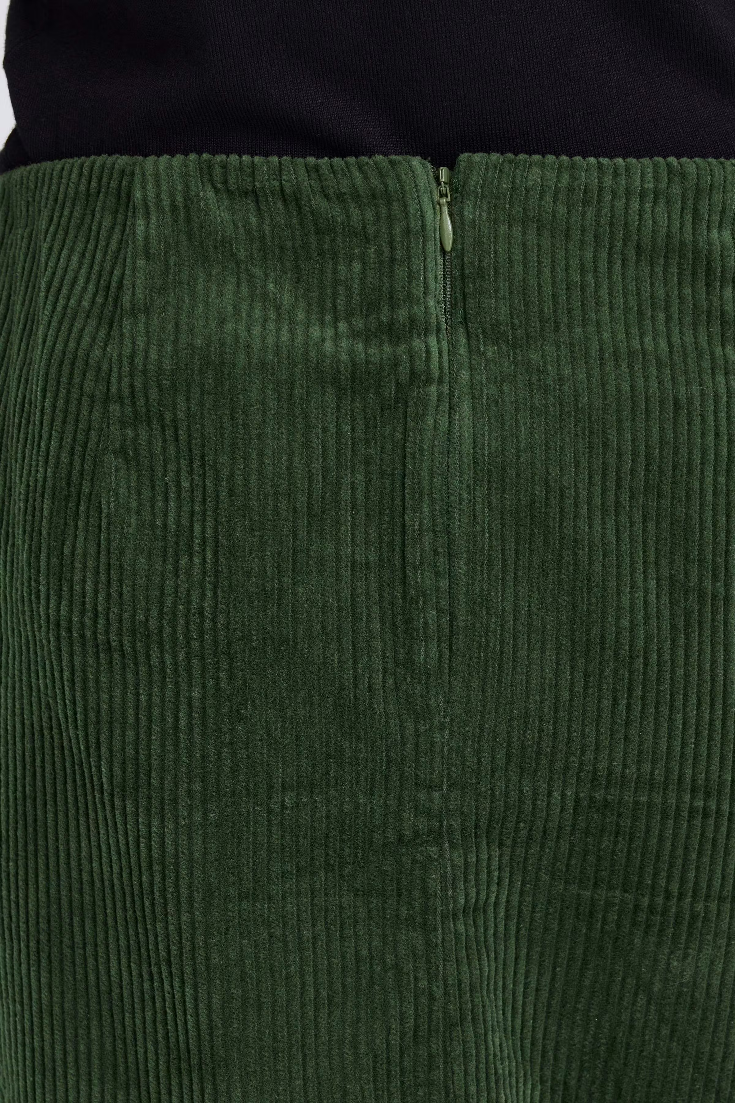 IHFOCARO Skjørt LOOKBOOK DETAIL 20124120-190419