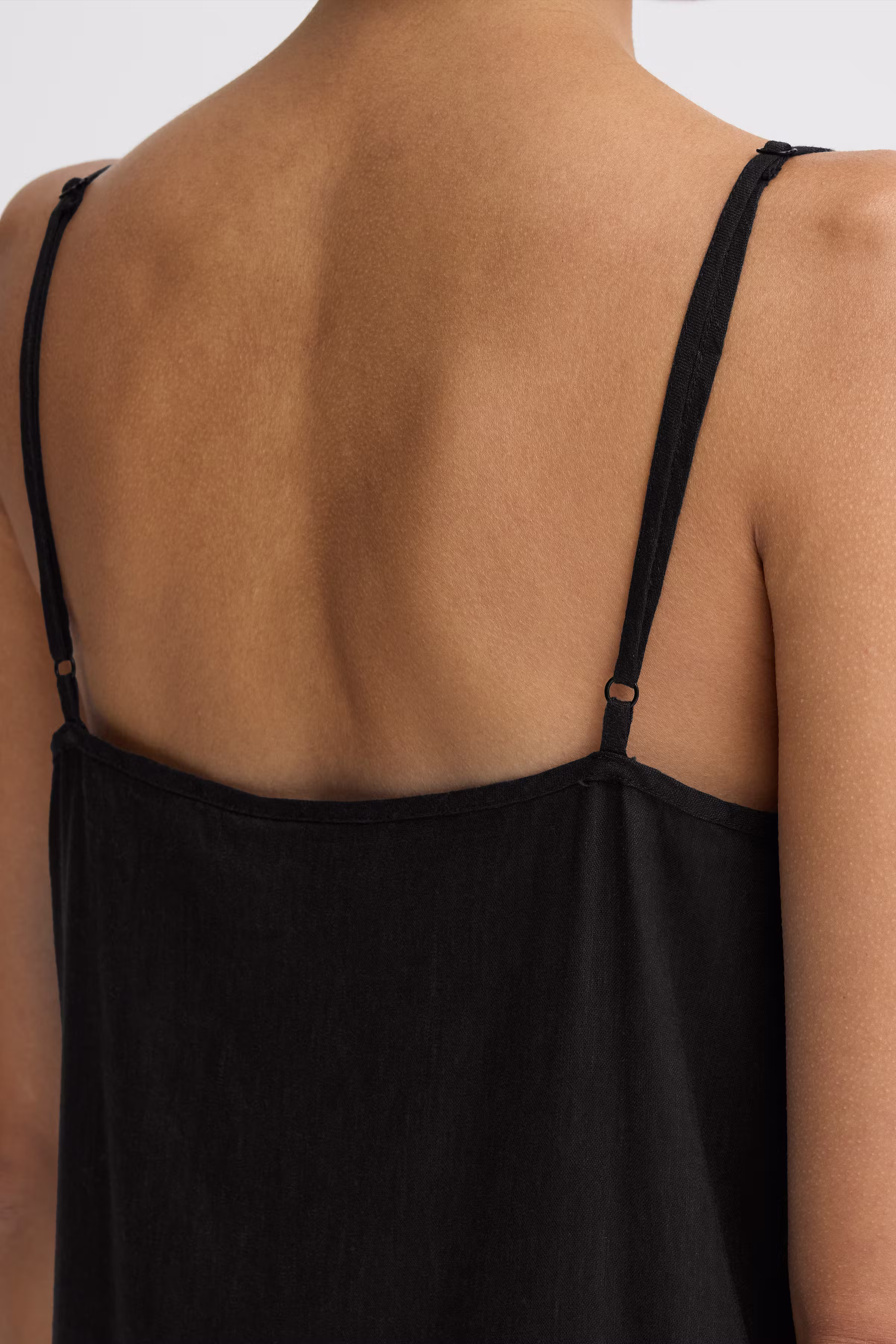 PZLUCA Kjole LOOKBOOK DETAIL 50210433-193911