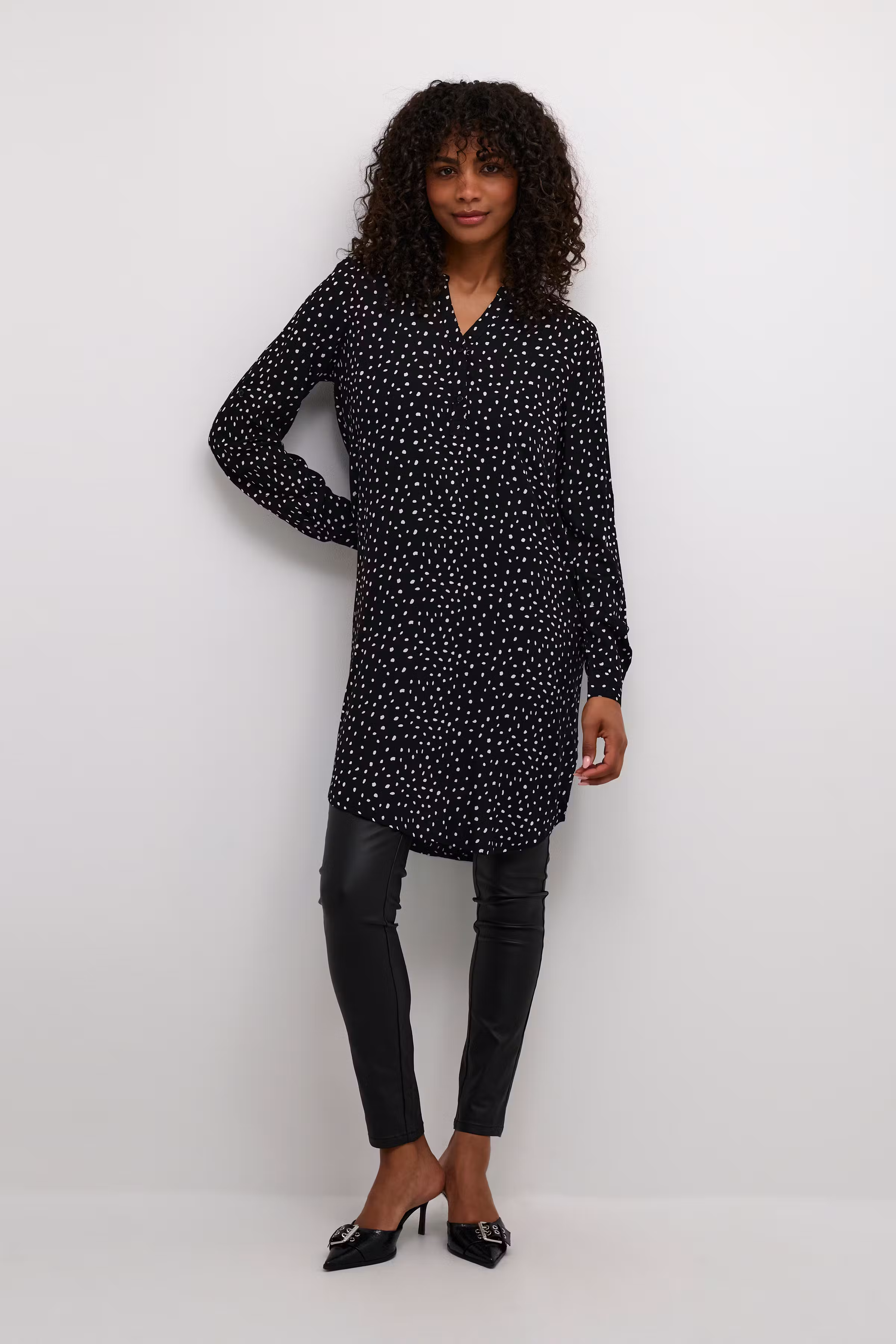 KAmarana Kjole LOOKBOOK FRONT 10551803-101626