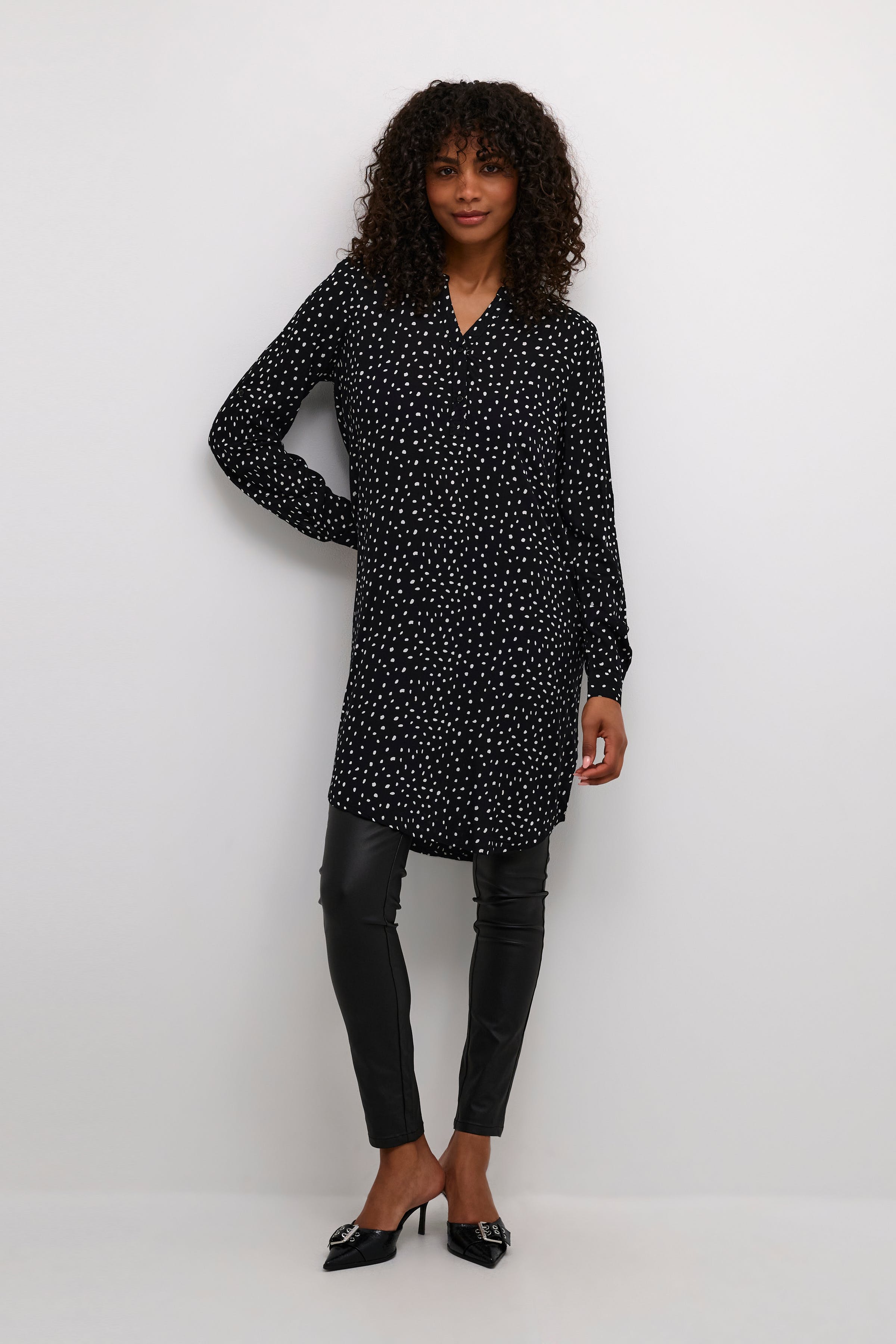 KAmarana Kjole LOOKBOOK FRONT 10551803-101626