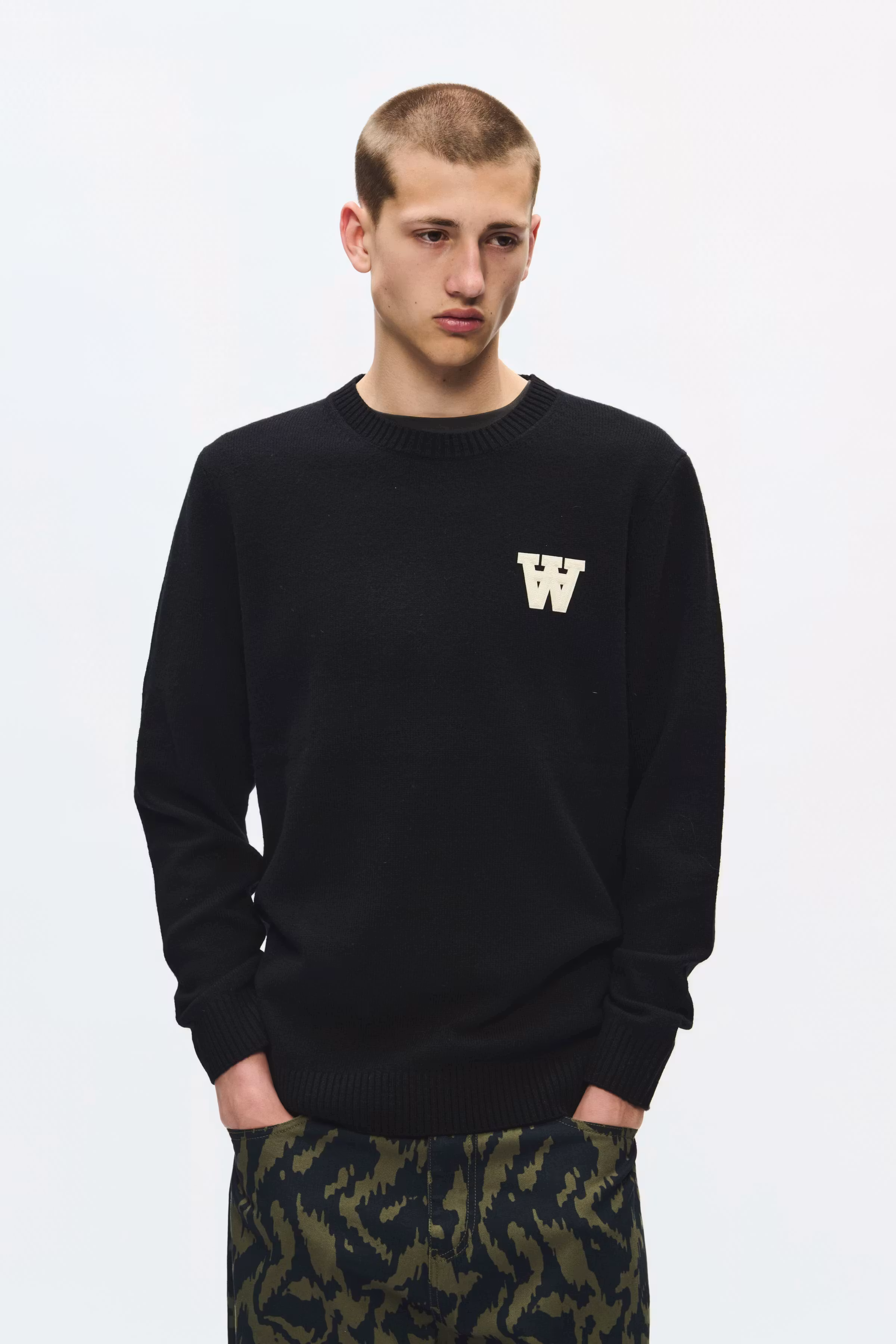 WWTay Lambswool Pullover LOOKBOOK FRONT 30251382-303700