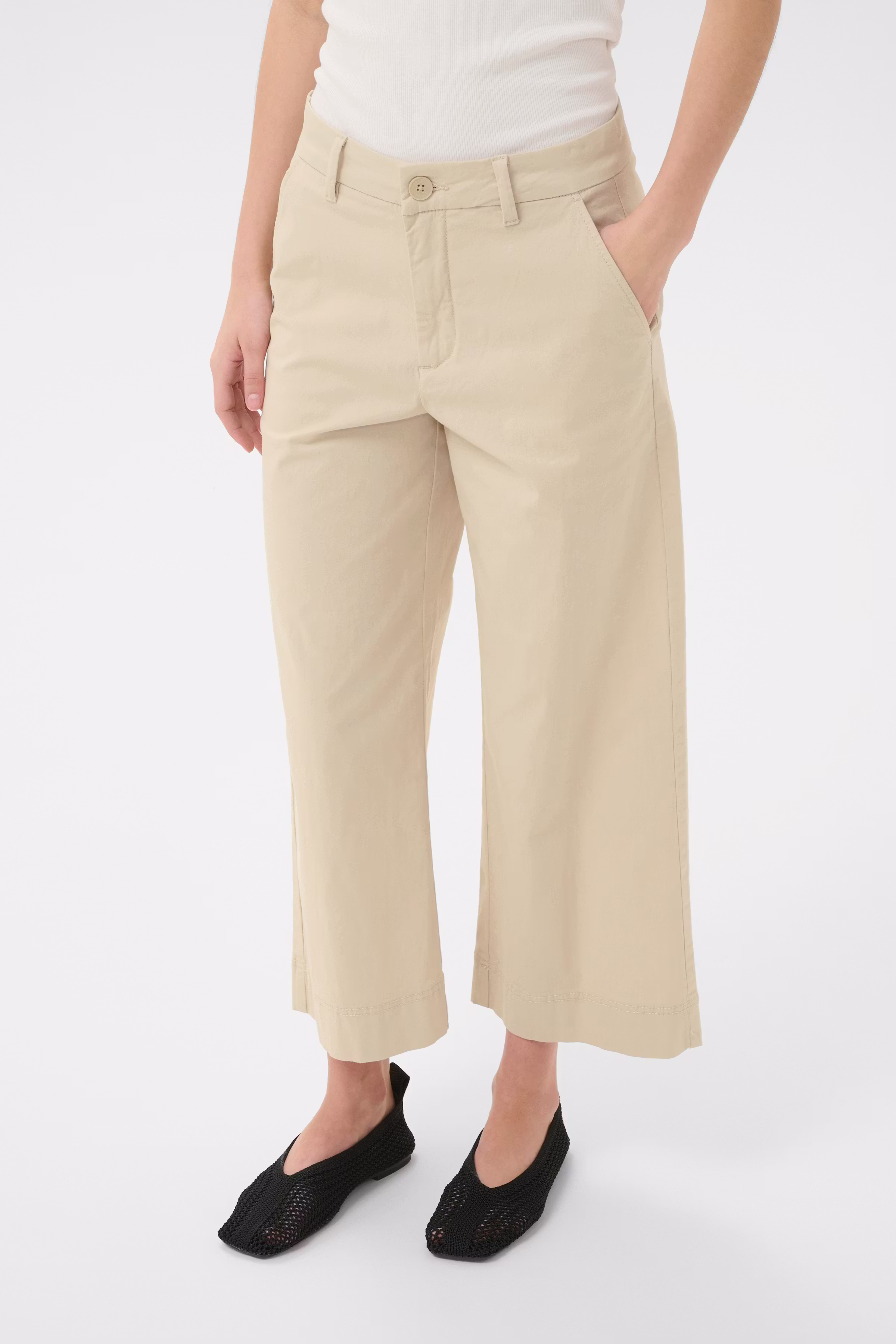 Belmay Trousers LOOKBOOK FRONT 30310522-130400