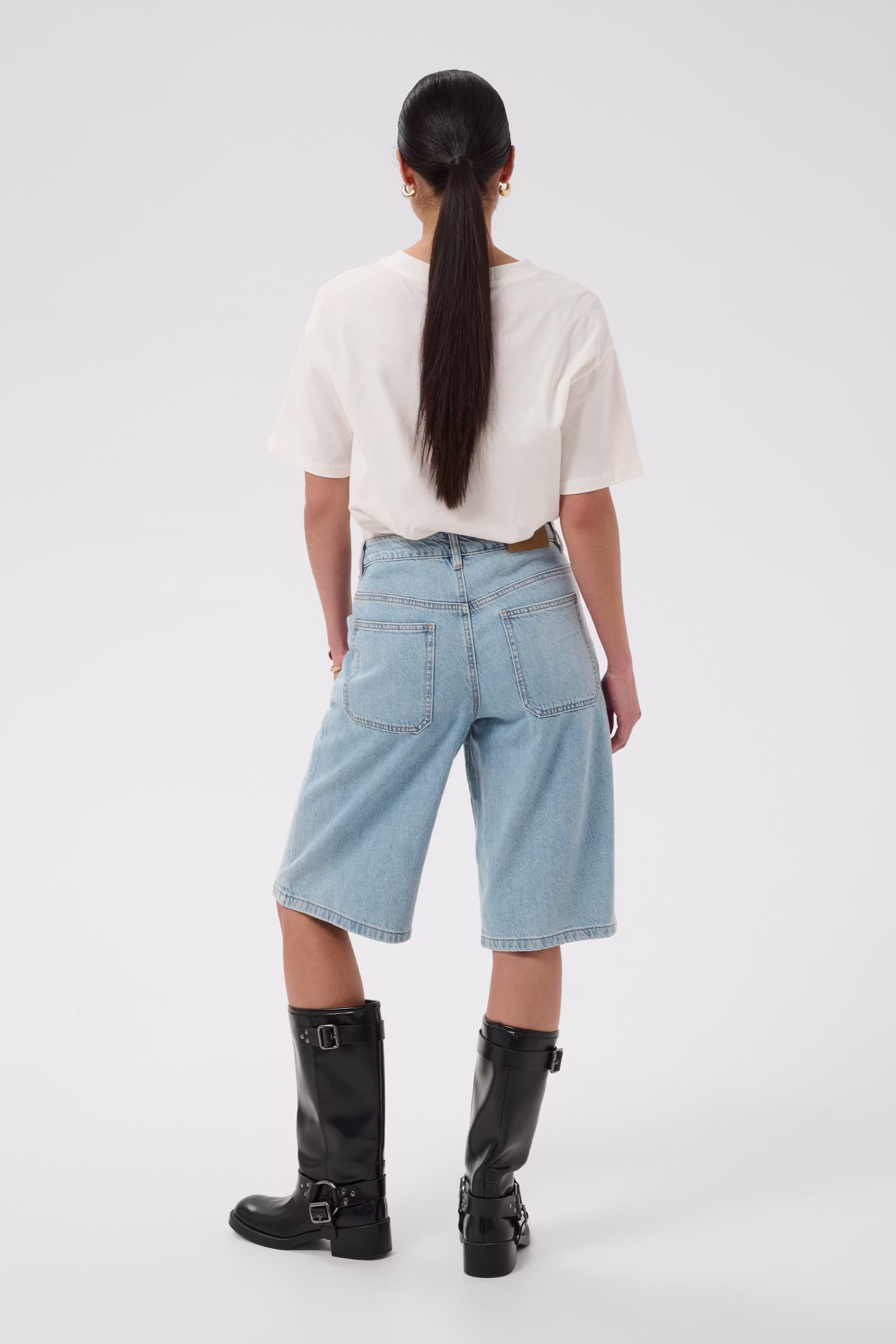 KAjordi Shorts LOOKBOOK BACK 10511930-109460