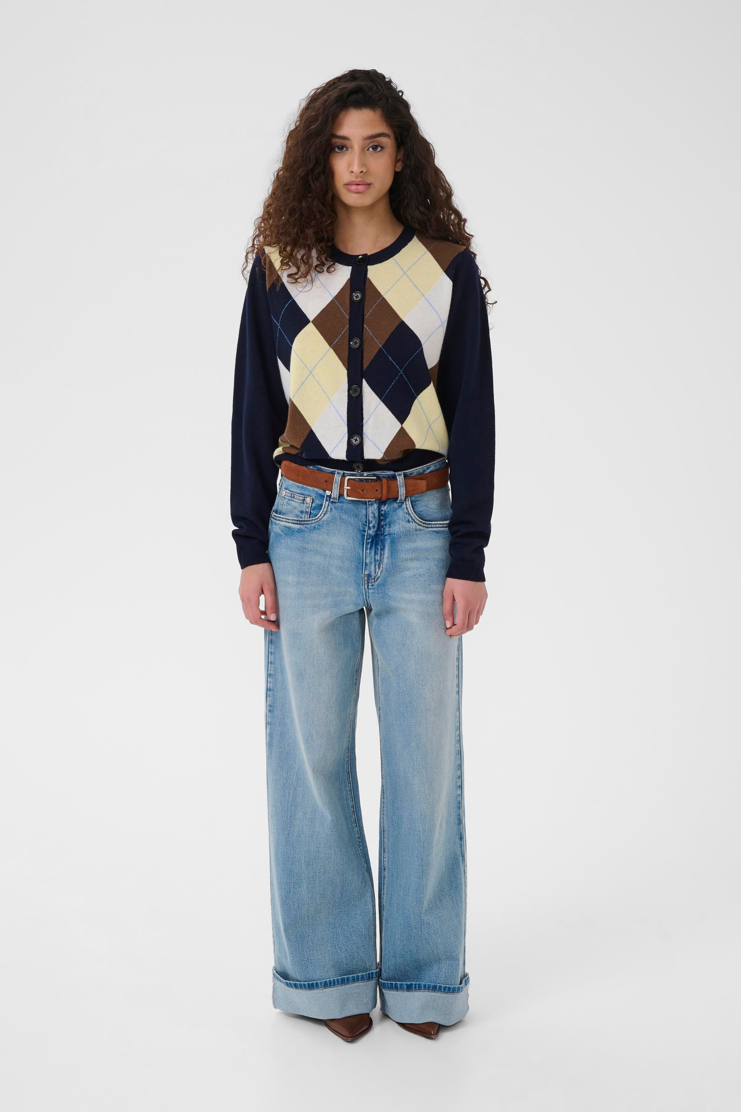 GZmanzi Cardigan LOOKBOOK FRONT 10910840-108825