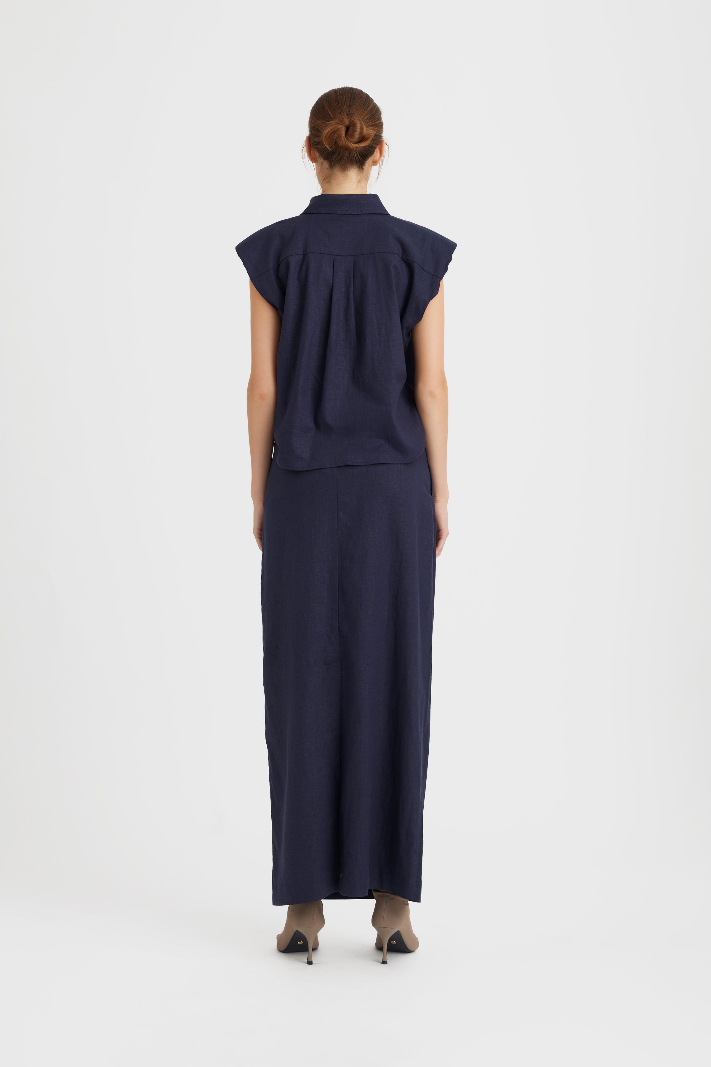 LizaGZ Linnen shirt LOOKBOOK BACK 10909186-194018