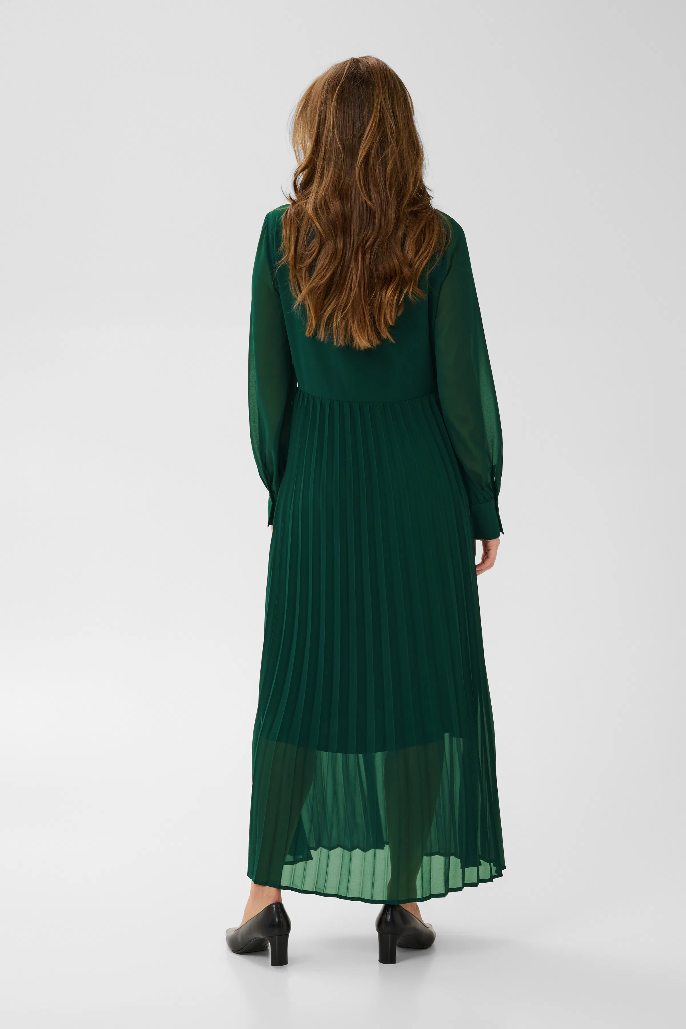 KAlorinda Kjole LOOKBOOK BACK 10513212-195320