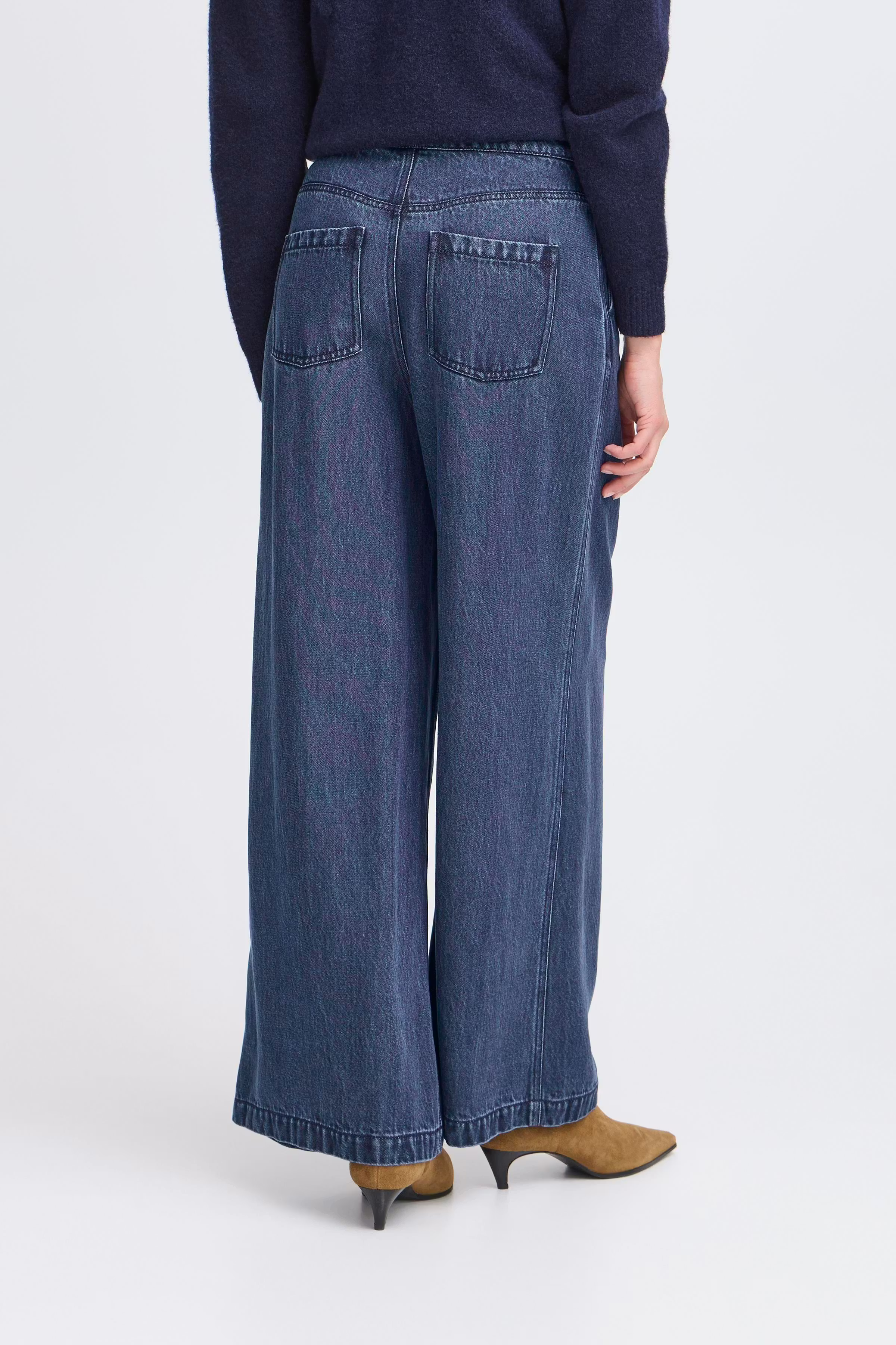 IRRISLE Jeans LOOKBOOK BACK 20124323-202437