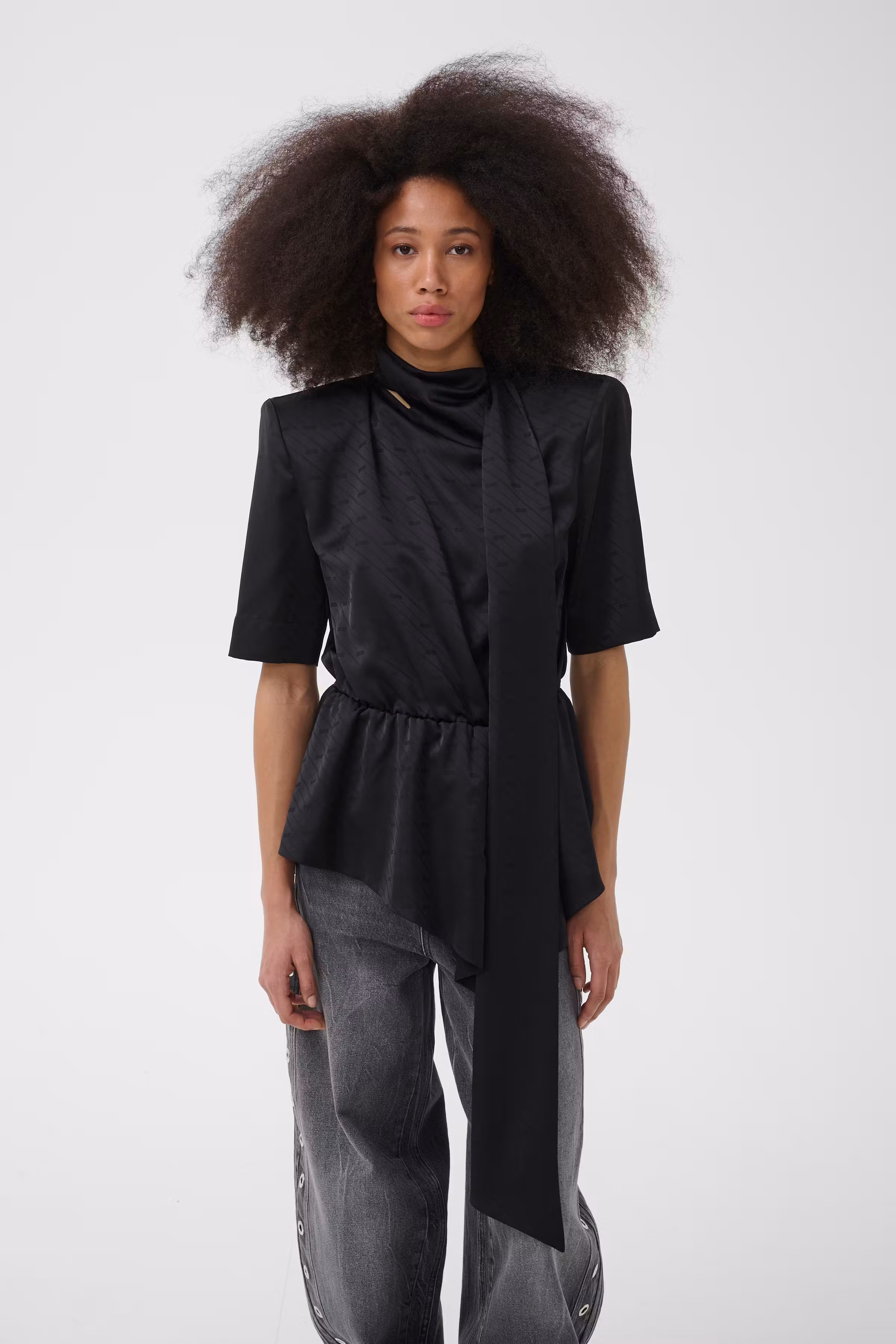 GZestha Bluse LOOKBOOK FRONT 10911567-100017