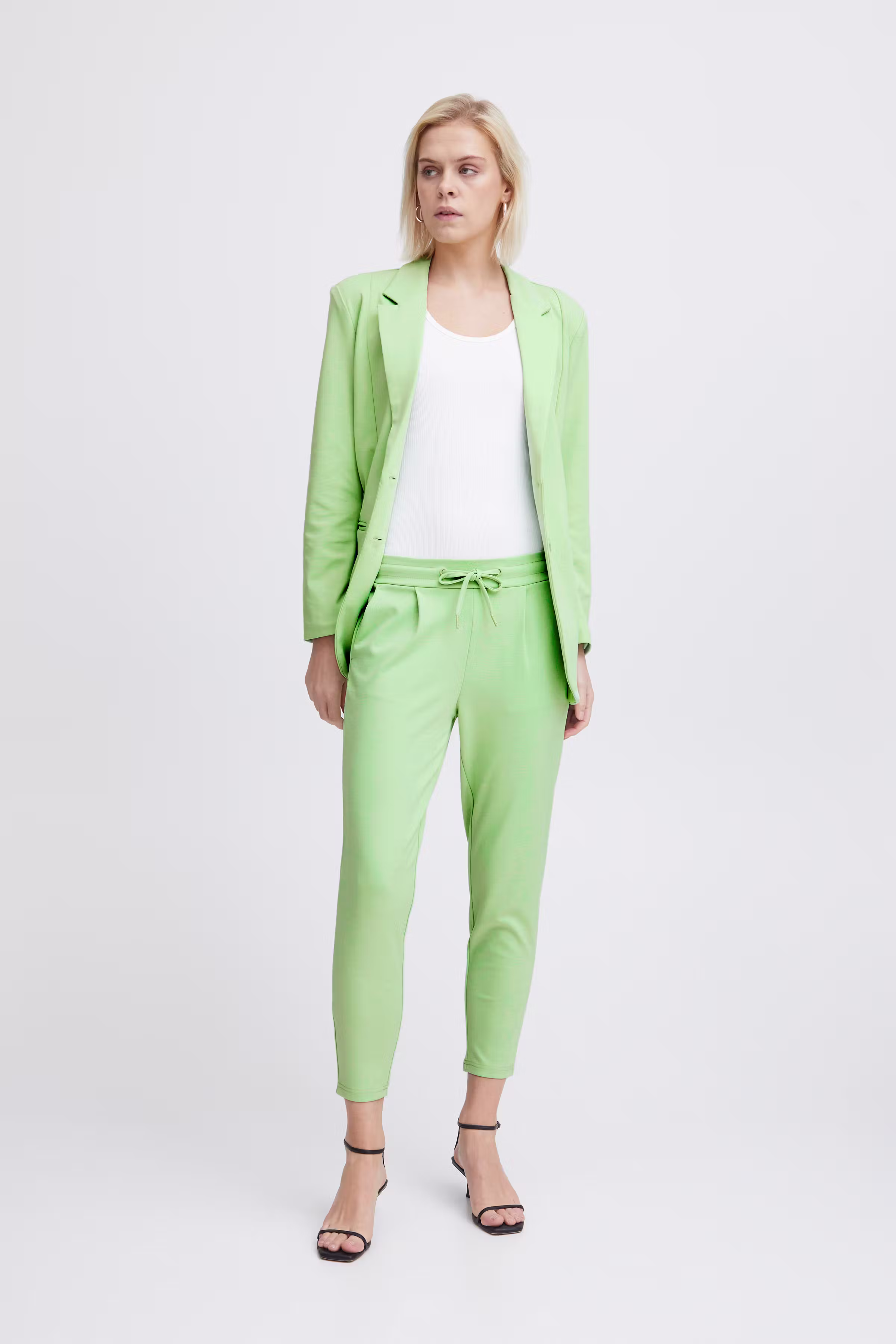 IHKATE Bukser LOOKBOOK FRONT 20104757-146316