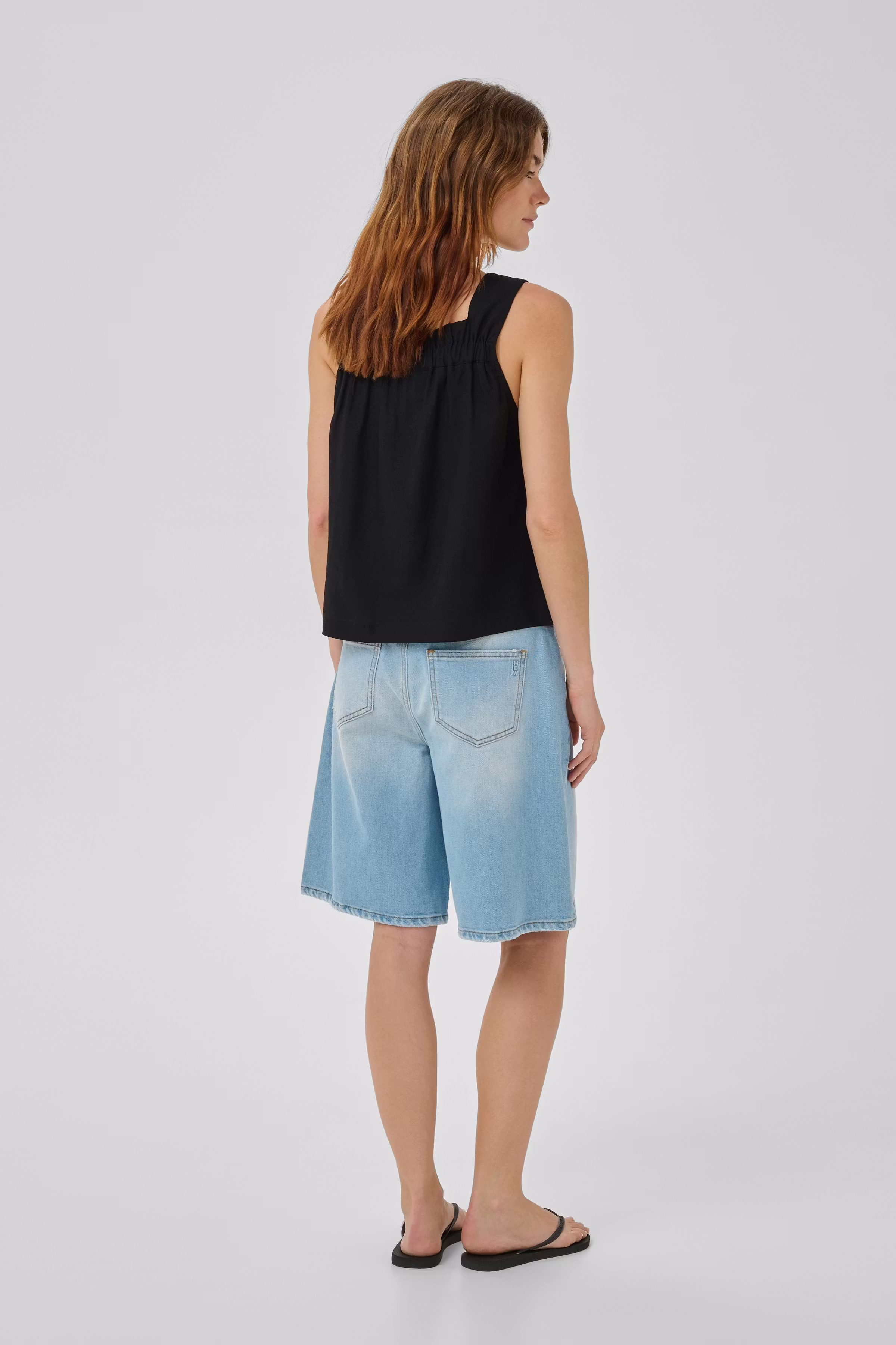 MWDIas Top LOOKBOOK BACK 10705578-100031