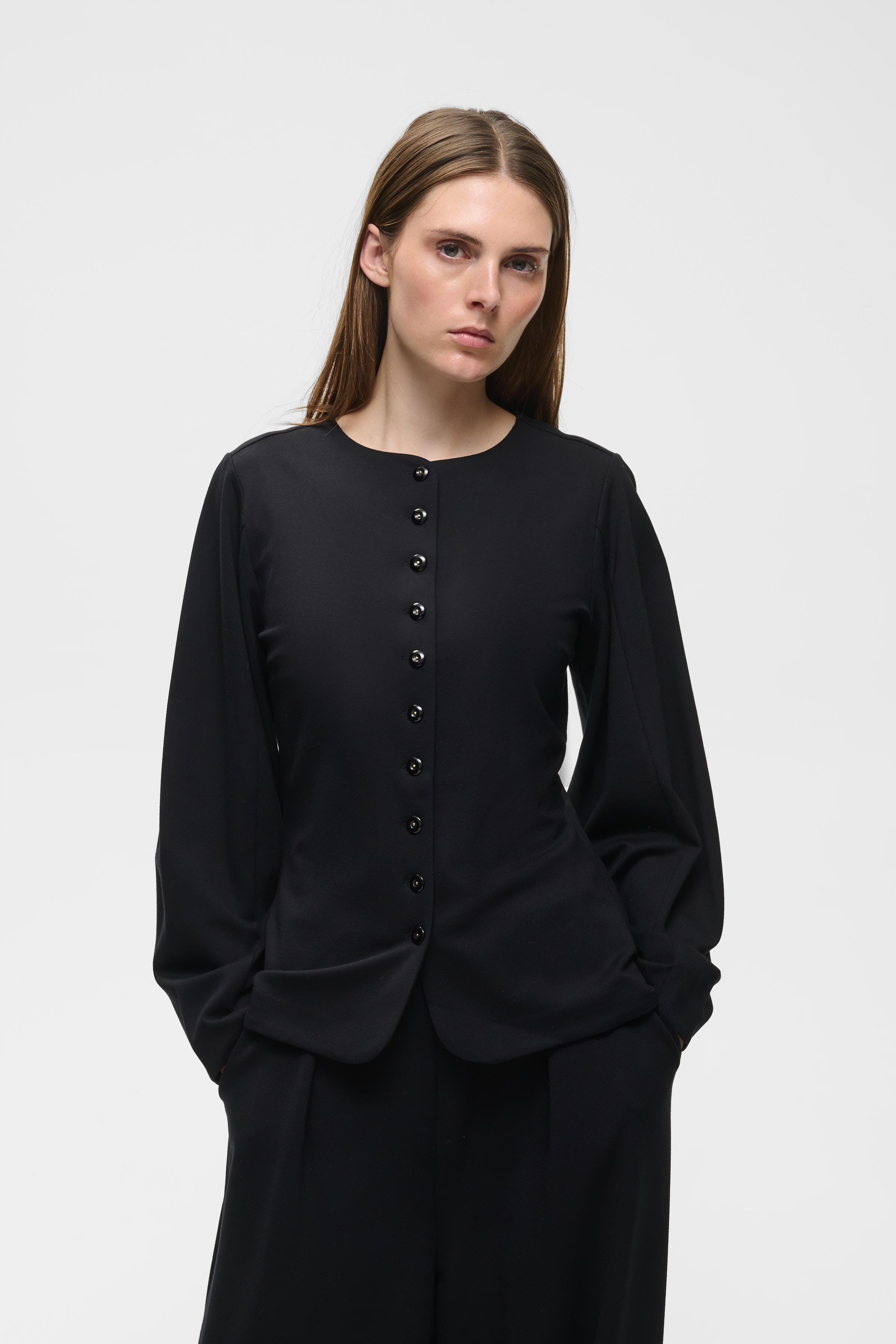 SYRRENAIW Bluse LOOKBOOK FRONT 30113435-194008