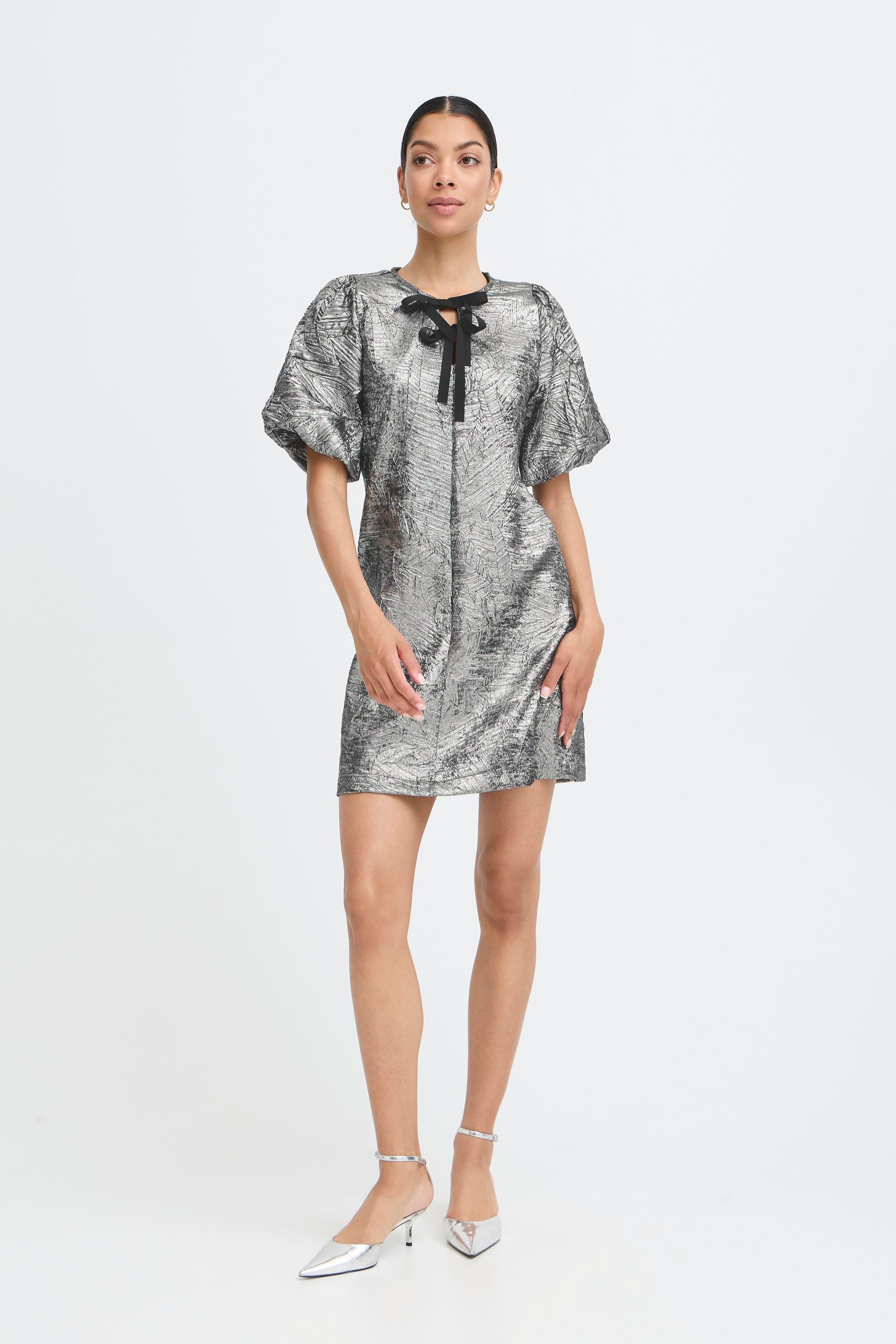 BYDETONA Klänning LOOKBOOK FRONT 20818347-900003569