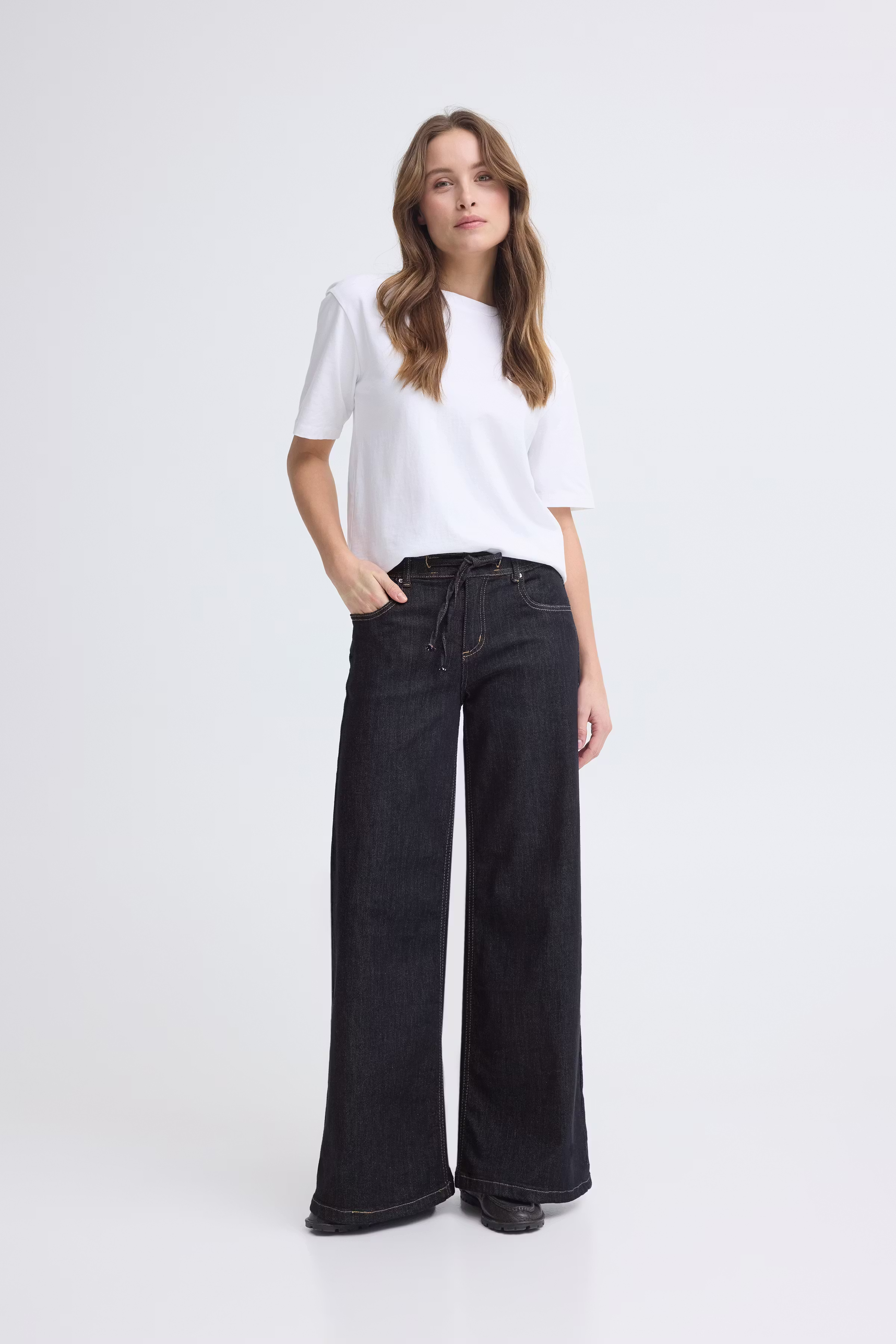 SBAUGUSTAS Jeans LOOKBOOK FRONT 22101100-194118