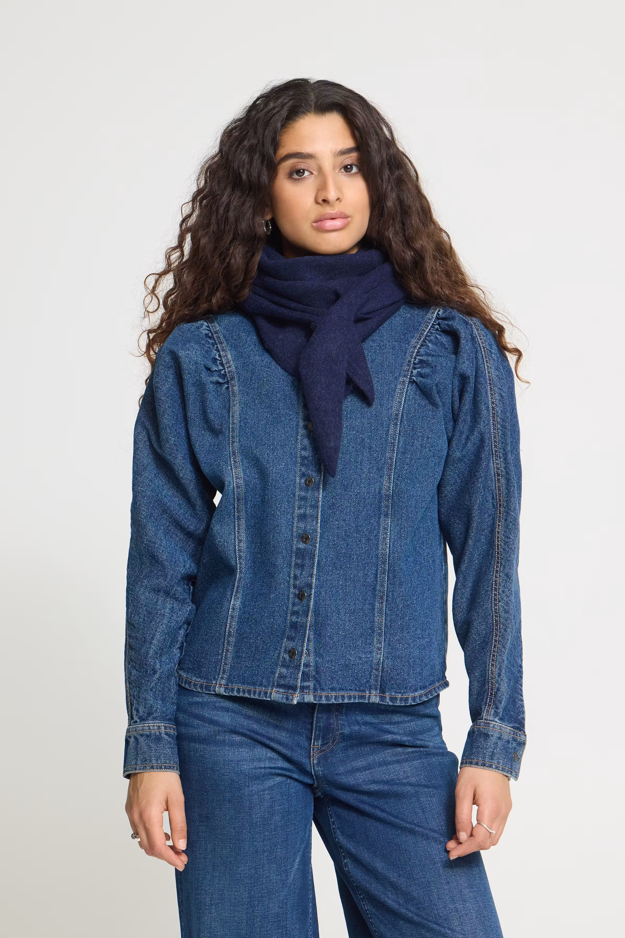 IAGRY Tuch LOOKBOOK FRONT 20126513-194010