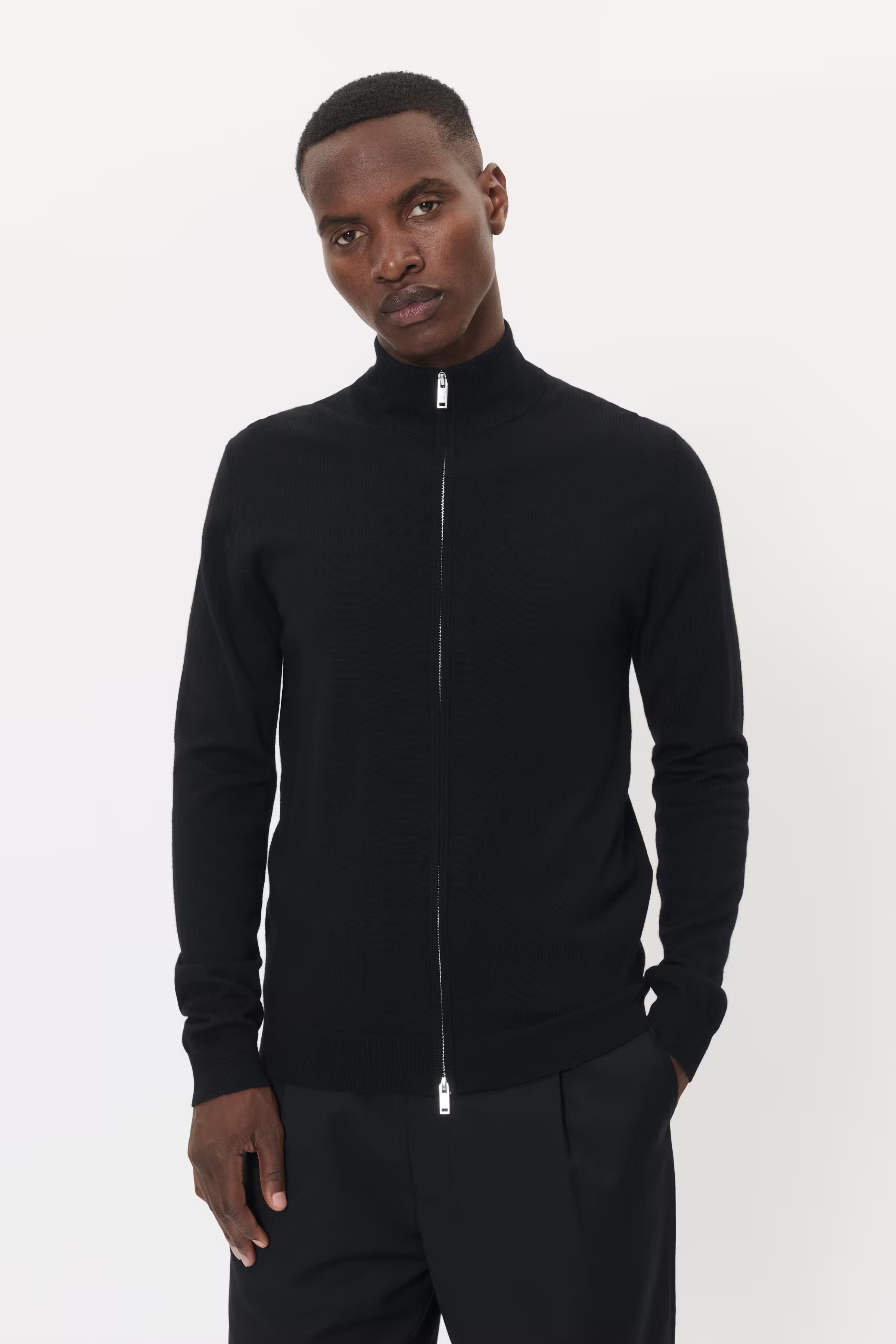 MAmason Merino Cardigan LOOKBOOK FRONT 30204879-300275